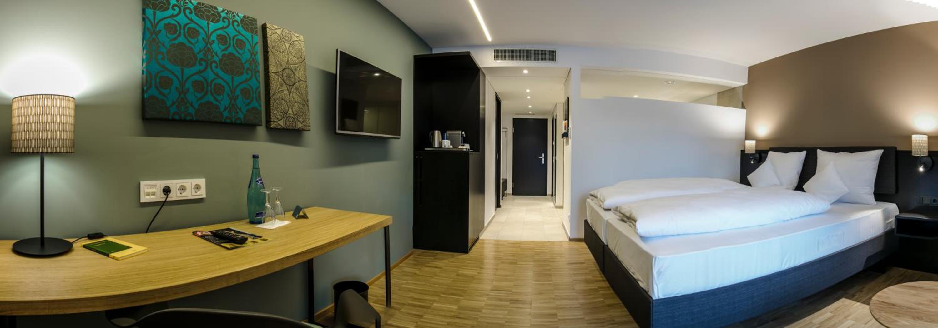 Suite - Photo 5