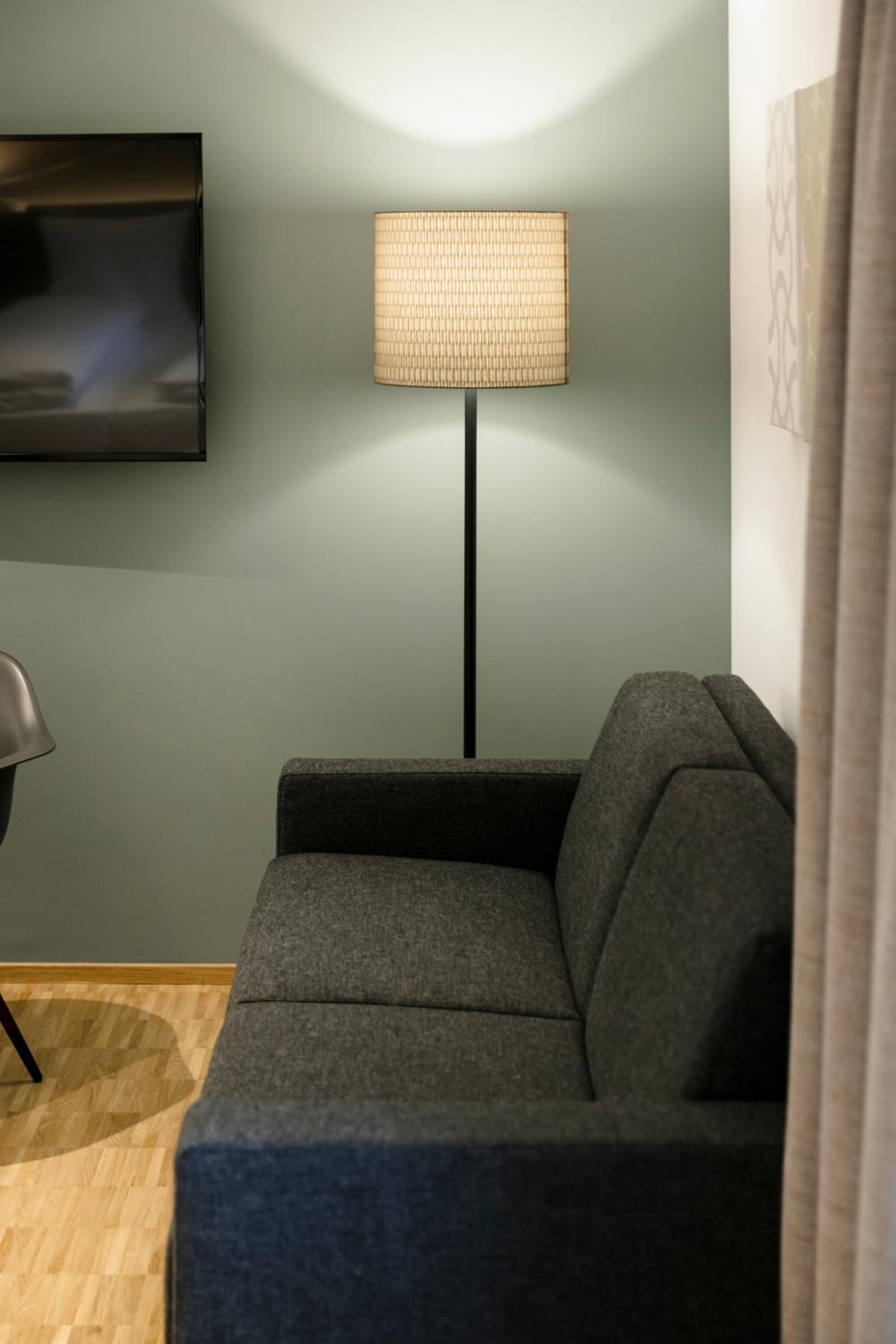 Suite - Photo 4