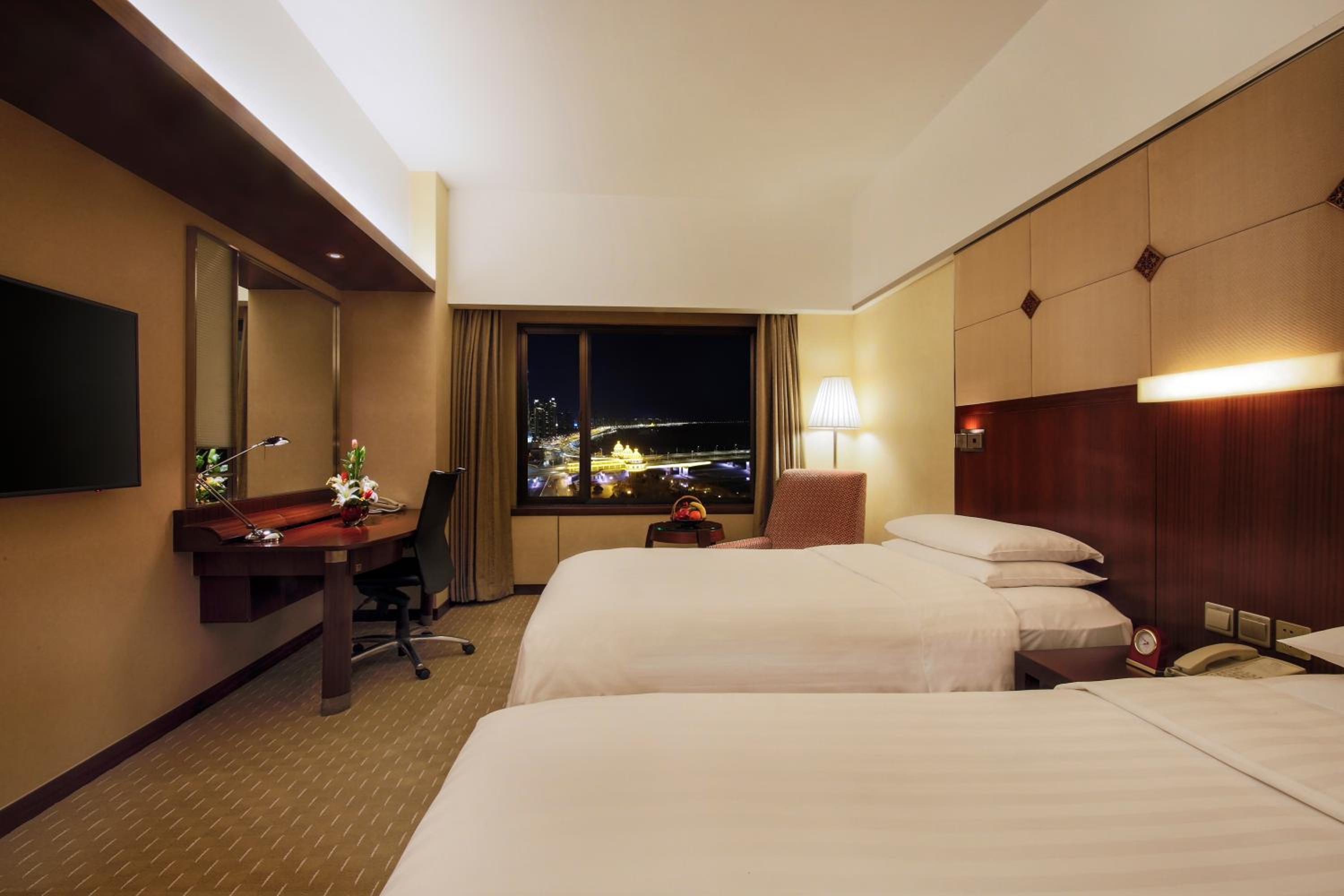 Horizon Club Twin Room with River View - Photo 2
