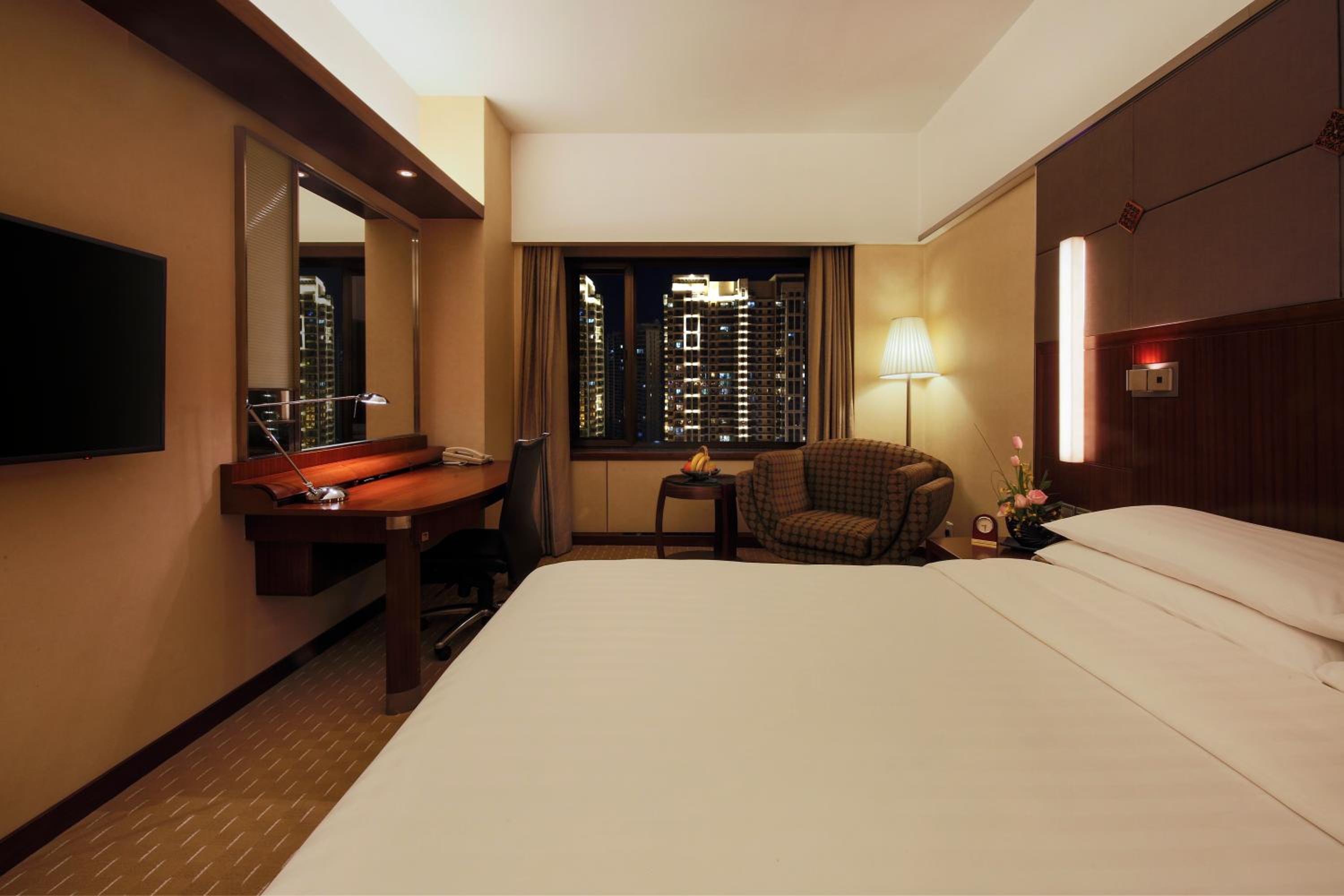 Superior King Room - Photo 4