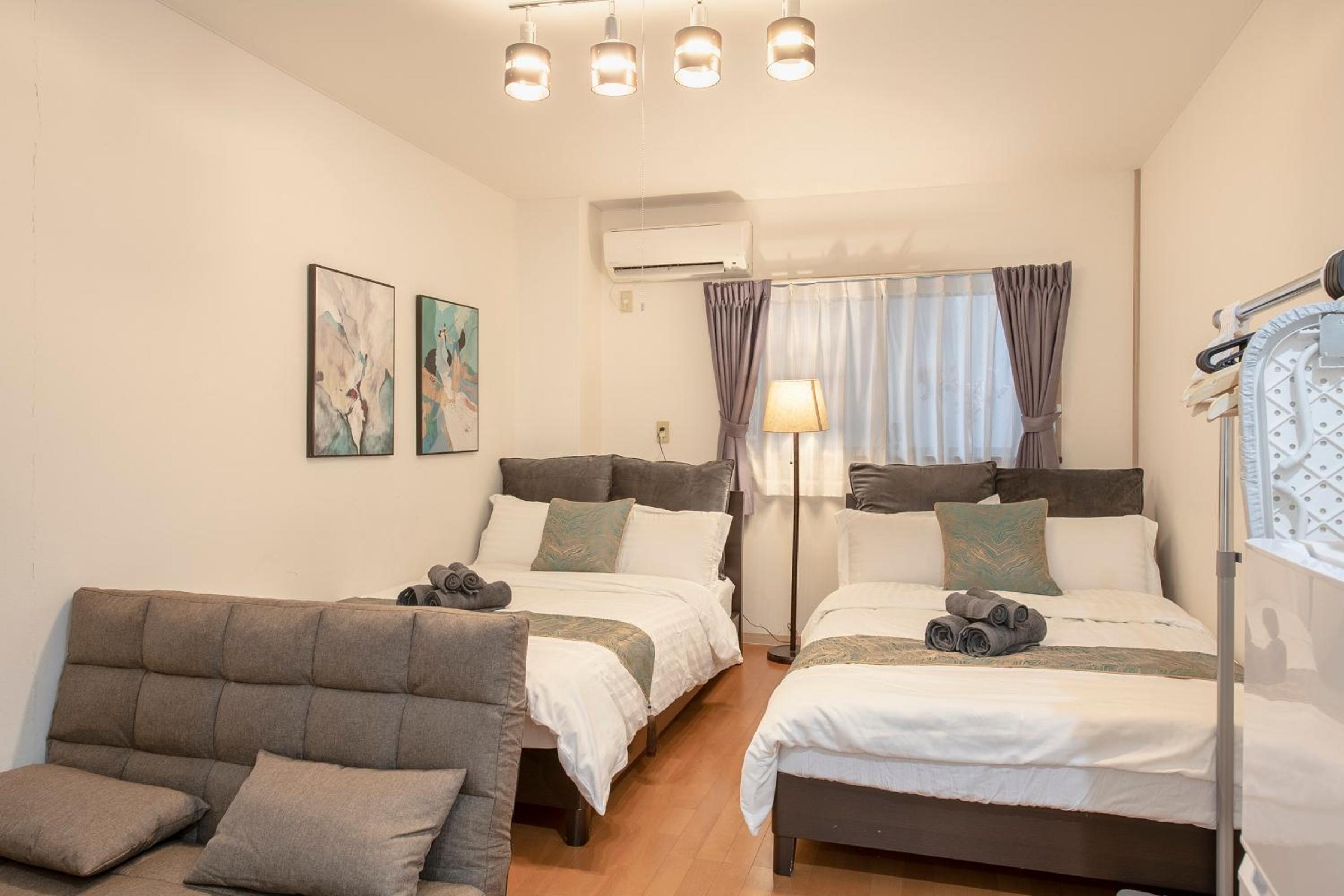 One-Bedroom Apartment photo 1
