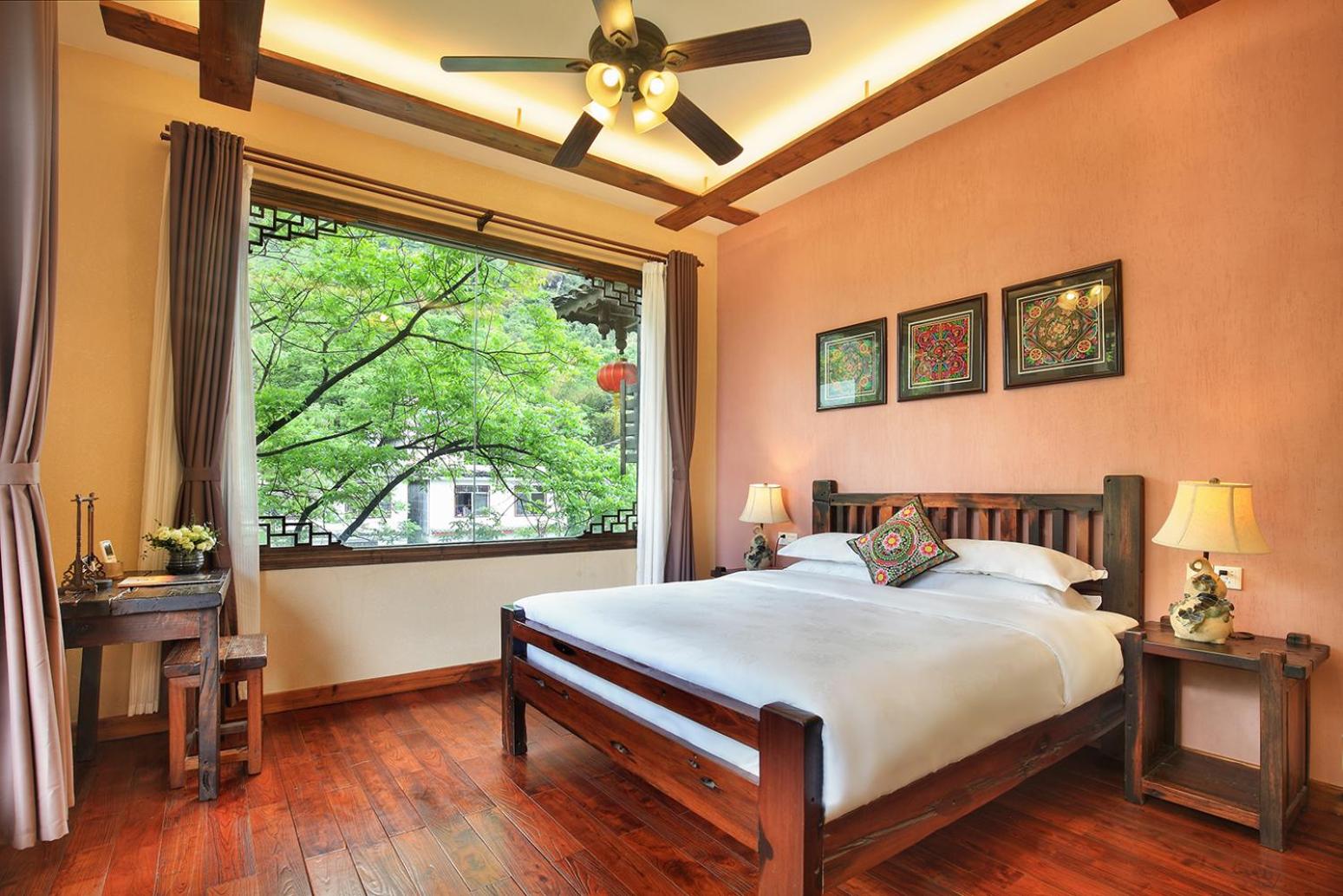 Deluxe Family Suite photo 3