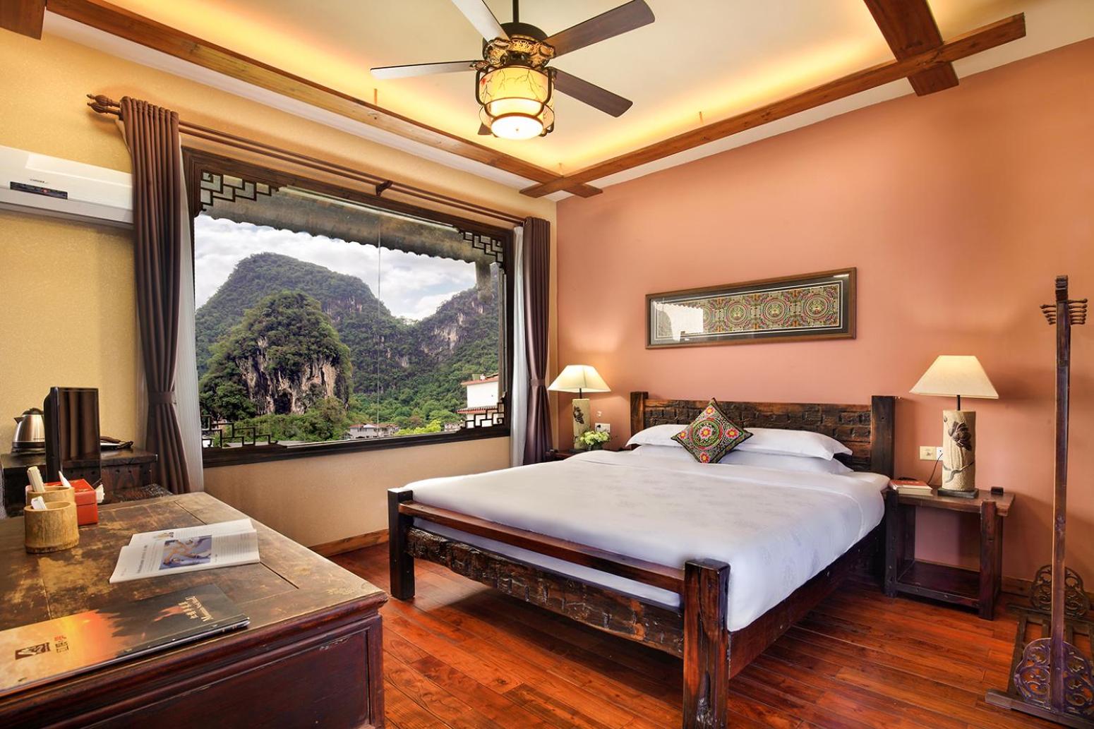Superior King Bed Suite photo 3