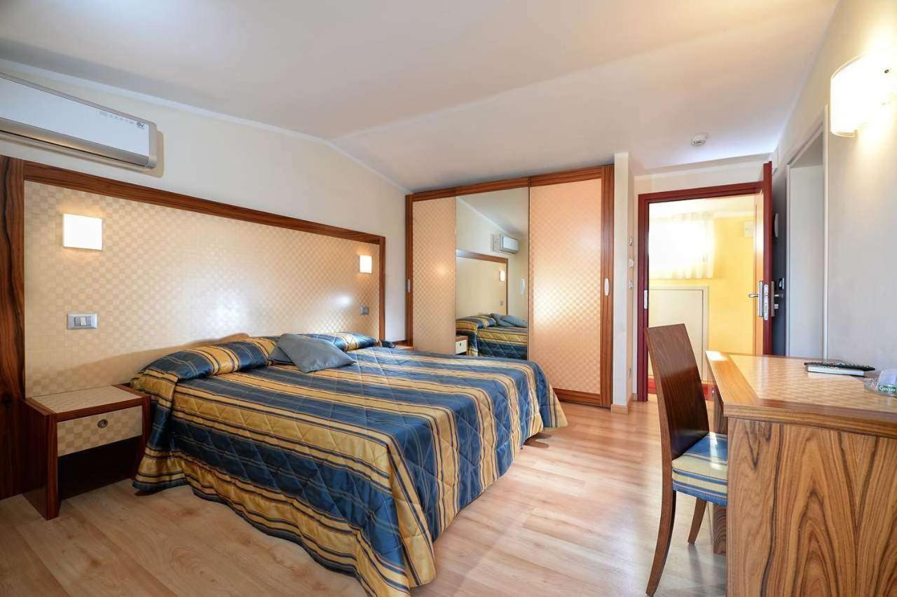 Comfort Twin Room with Sea View