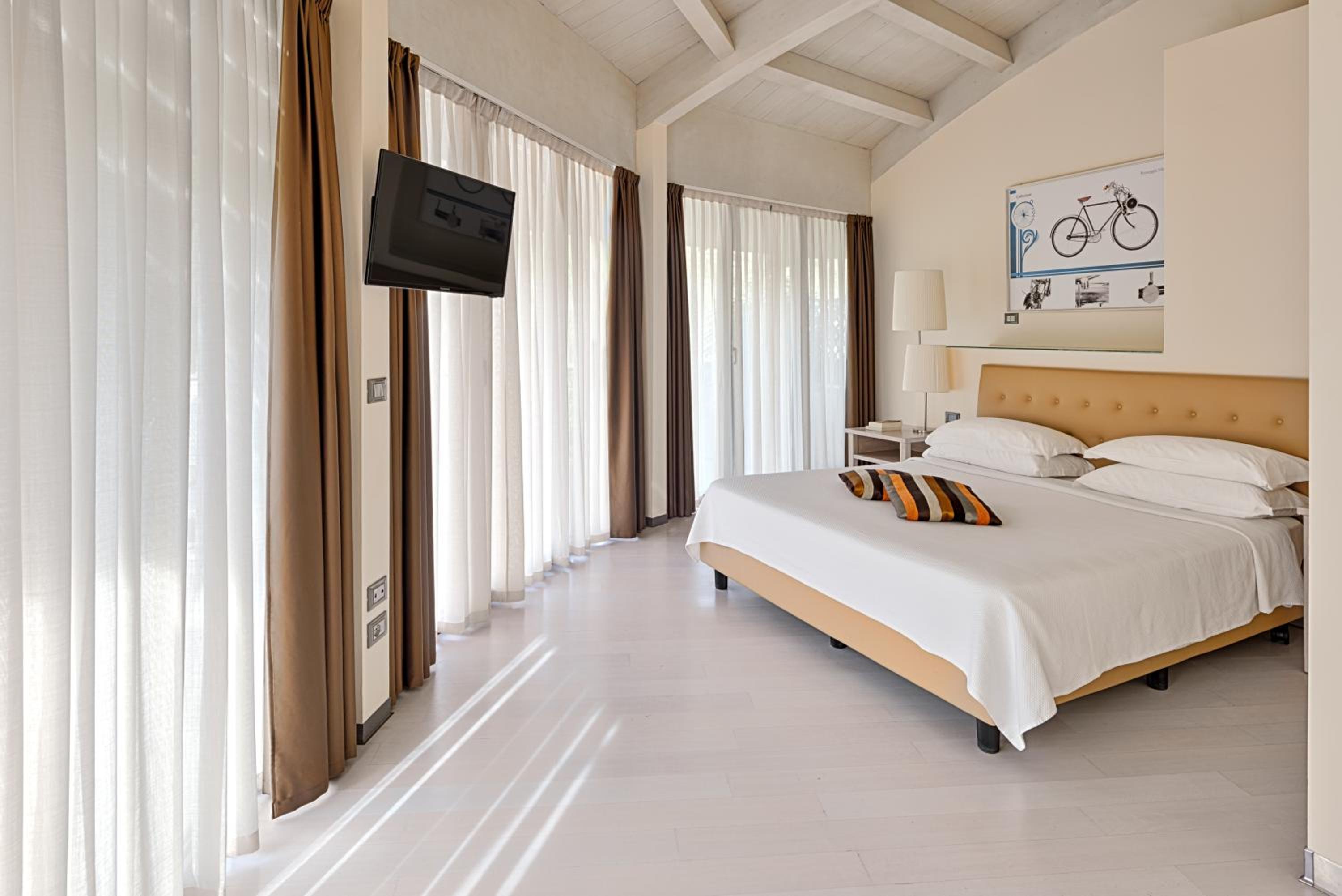 Suite with Balcony - Photo 1