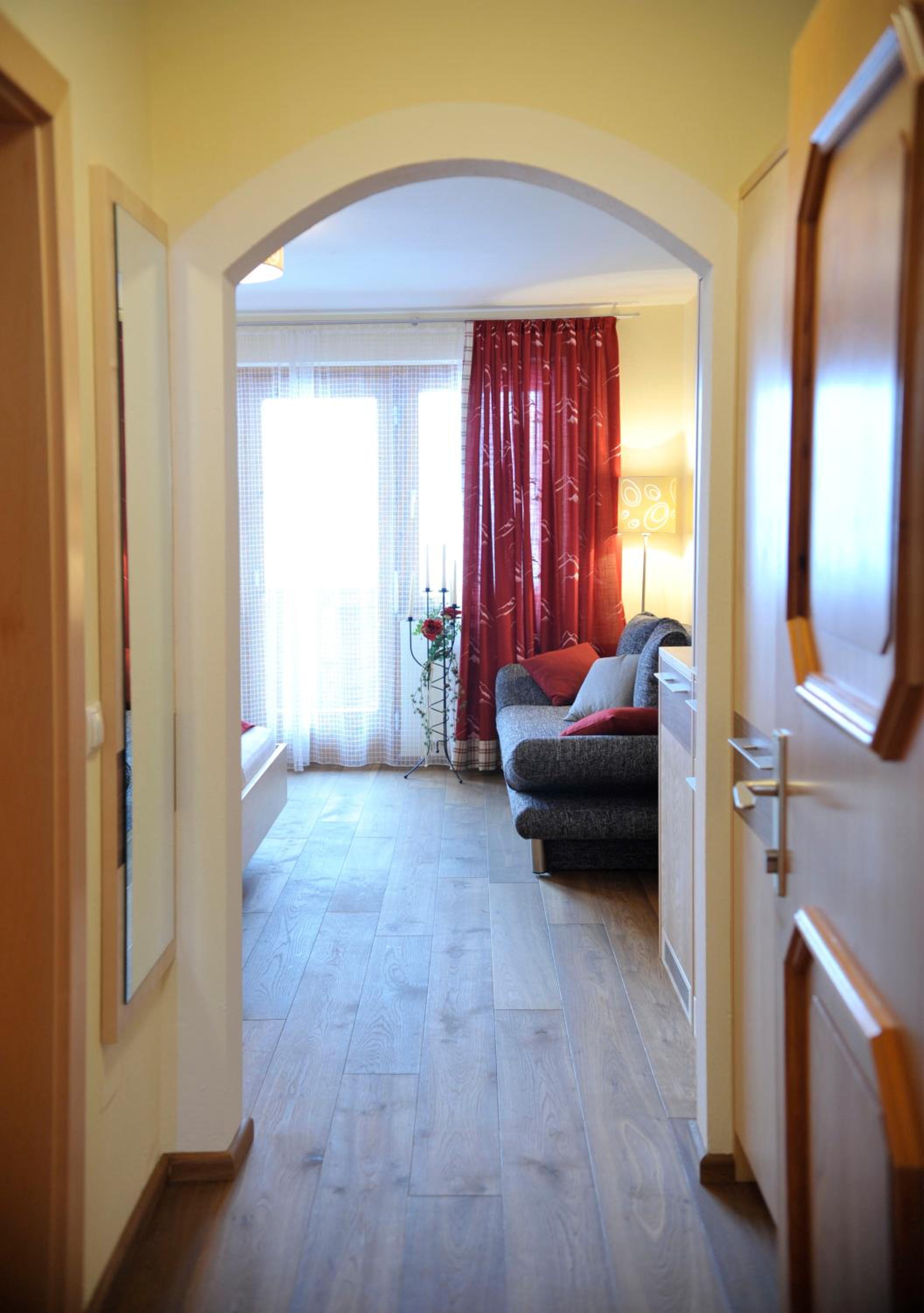 Double Room South - Photo 8