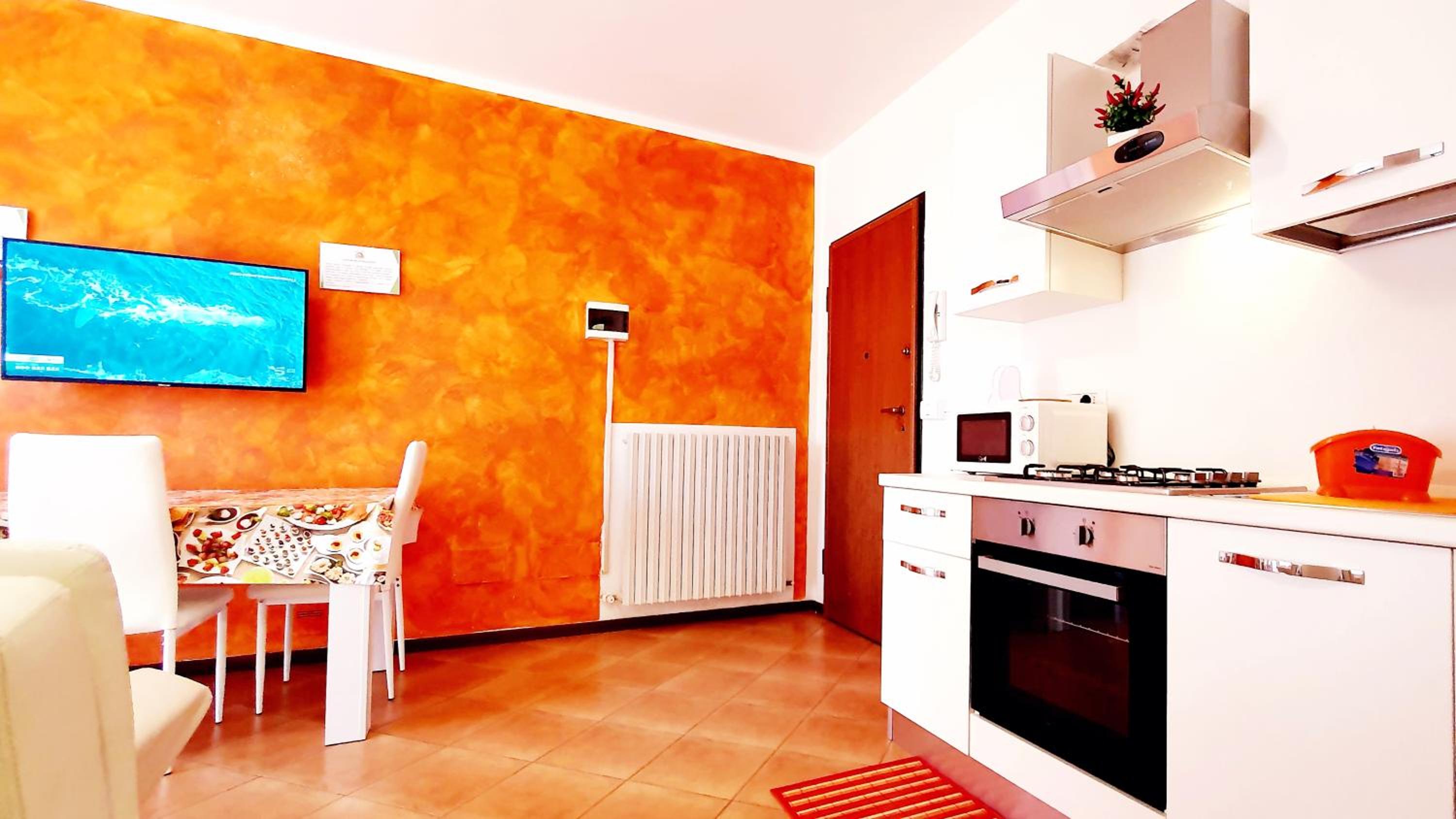 One-Bedroom Apartment photo 2