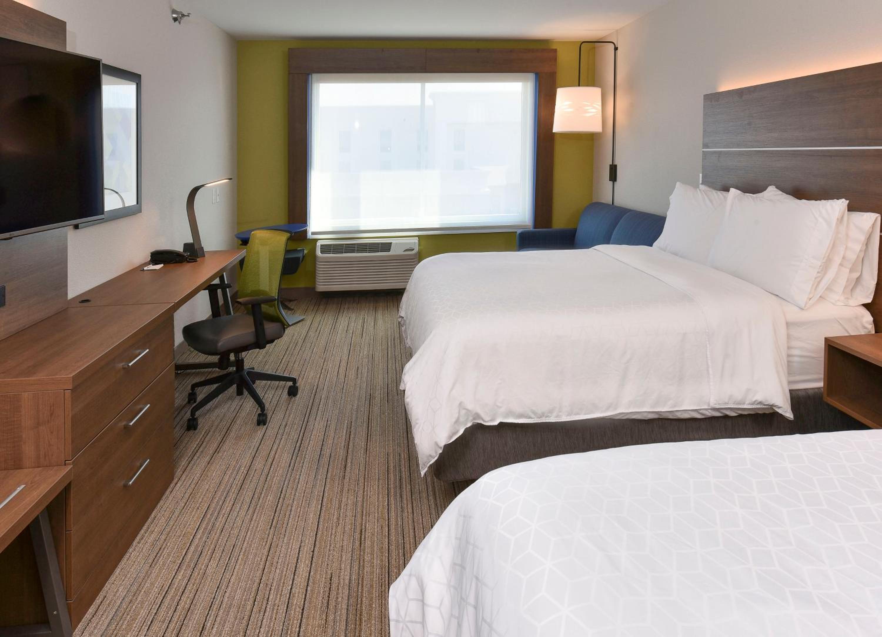 Suite with Two Beds - Non-Smoking - Photo 1