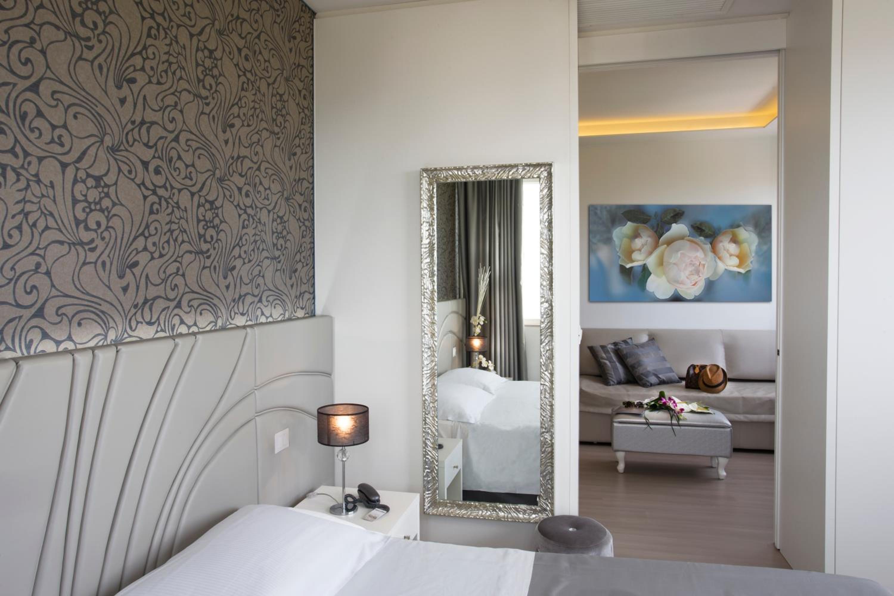 Suite with Sea View