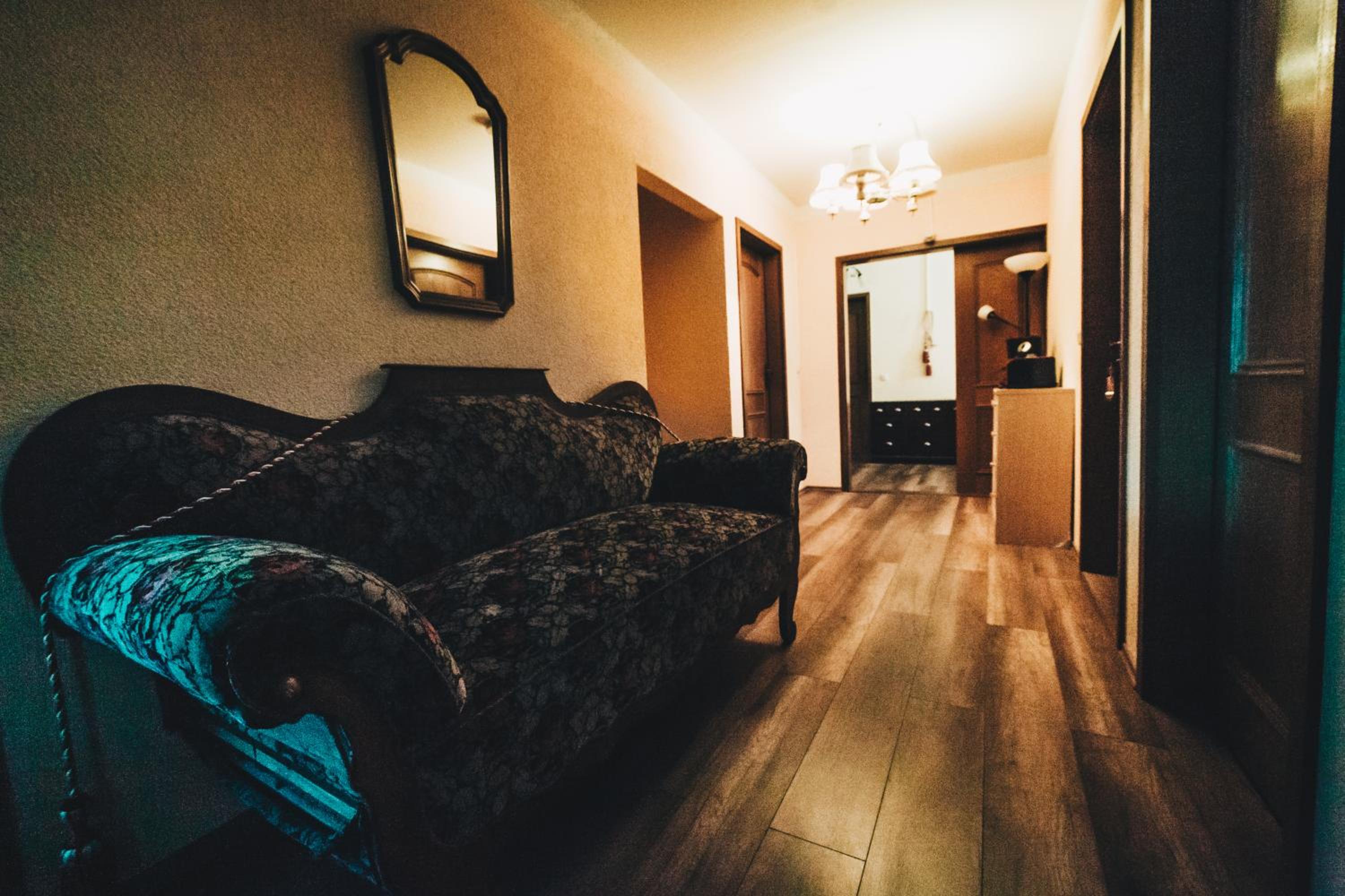 Double Room with Private Bathroom - Photo 8