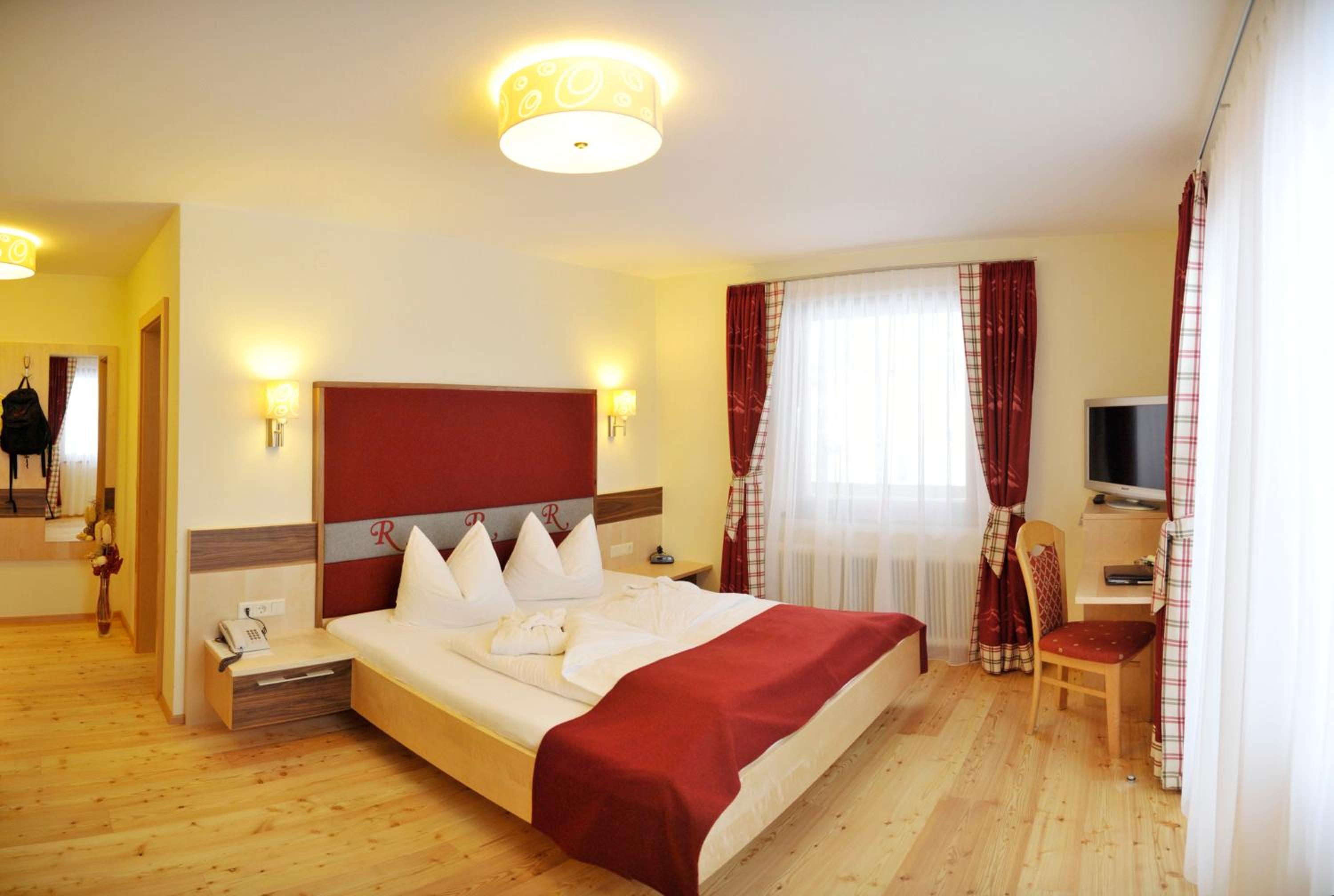Double Room - Photo 6
