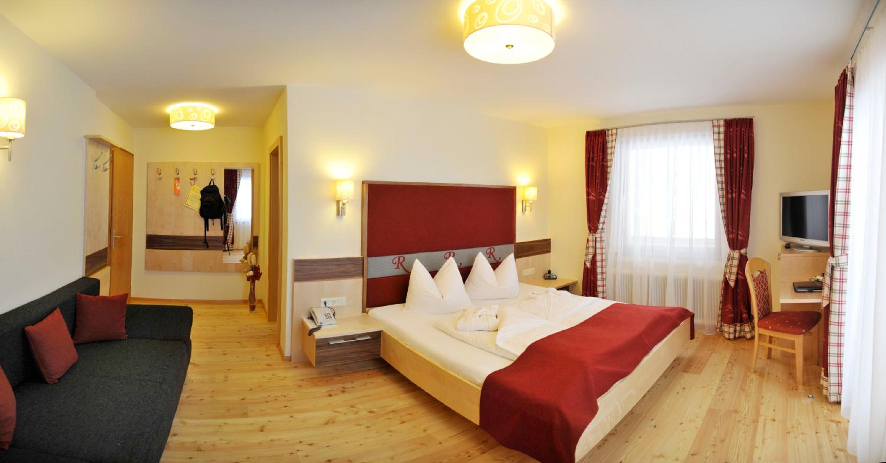 Double Room - Photo 17