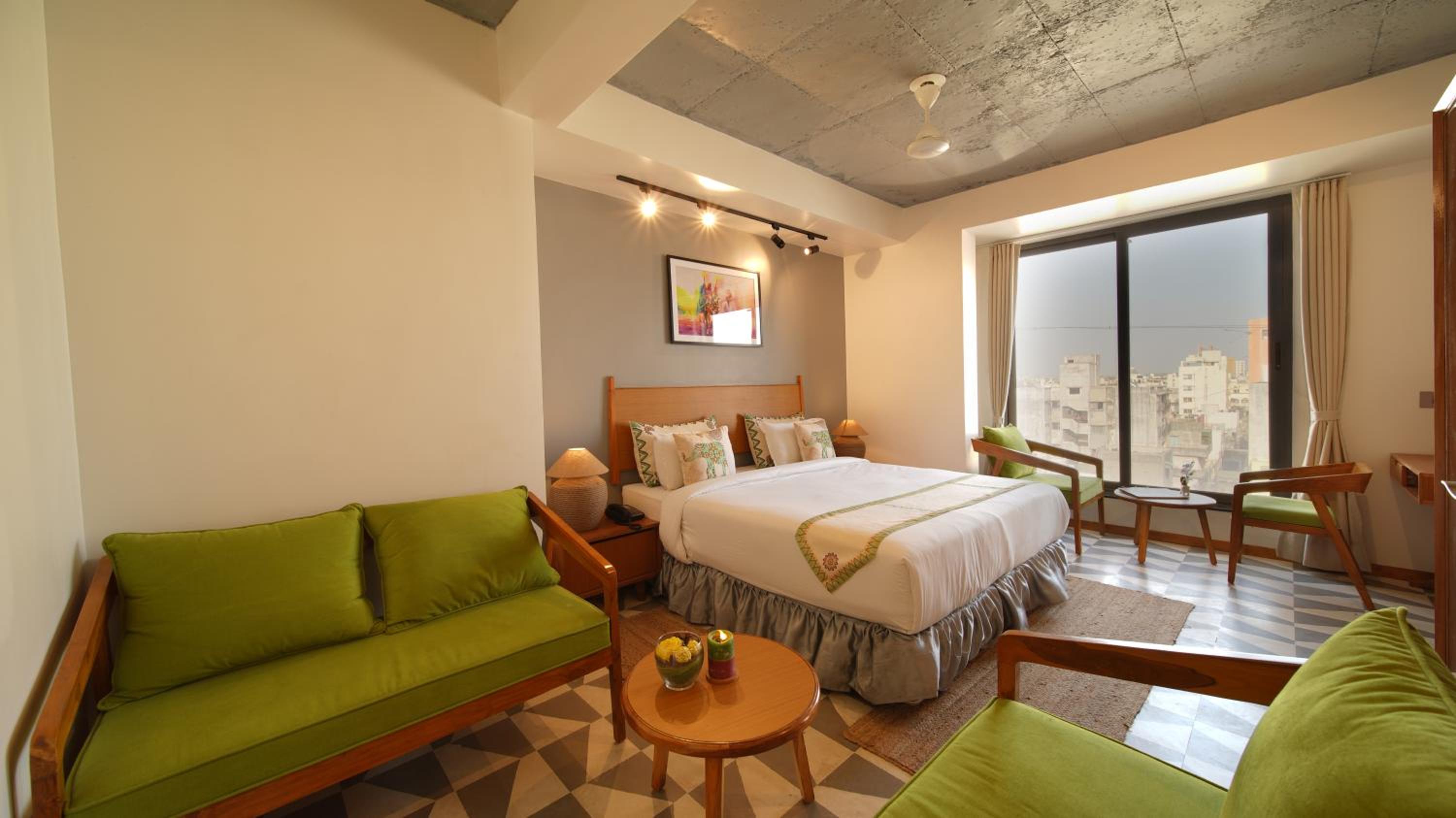 Suite with Spa Bath - Photo 33