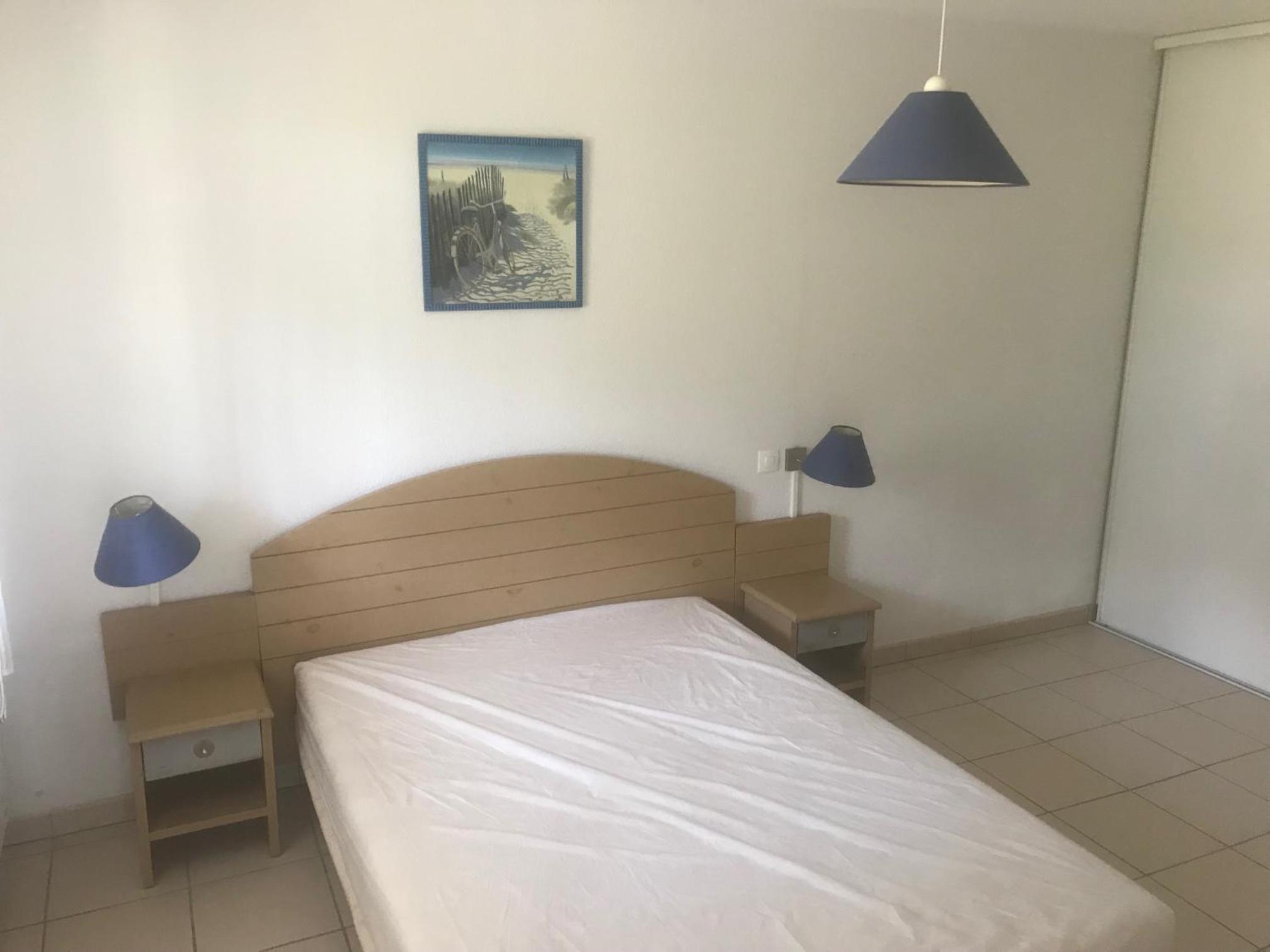 Two-Bedroom House - Photo 4