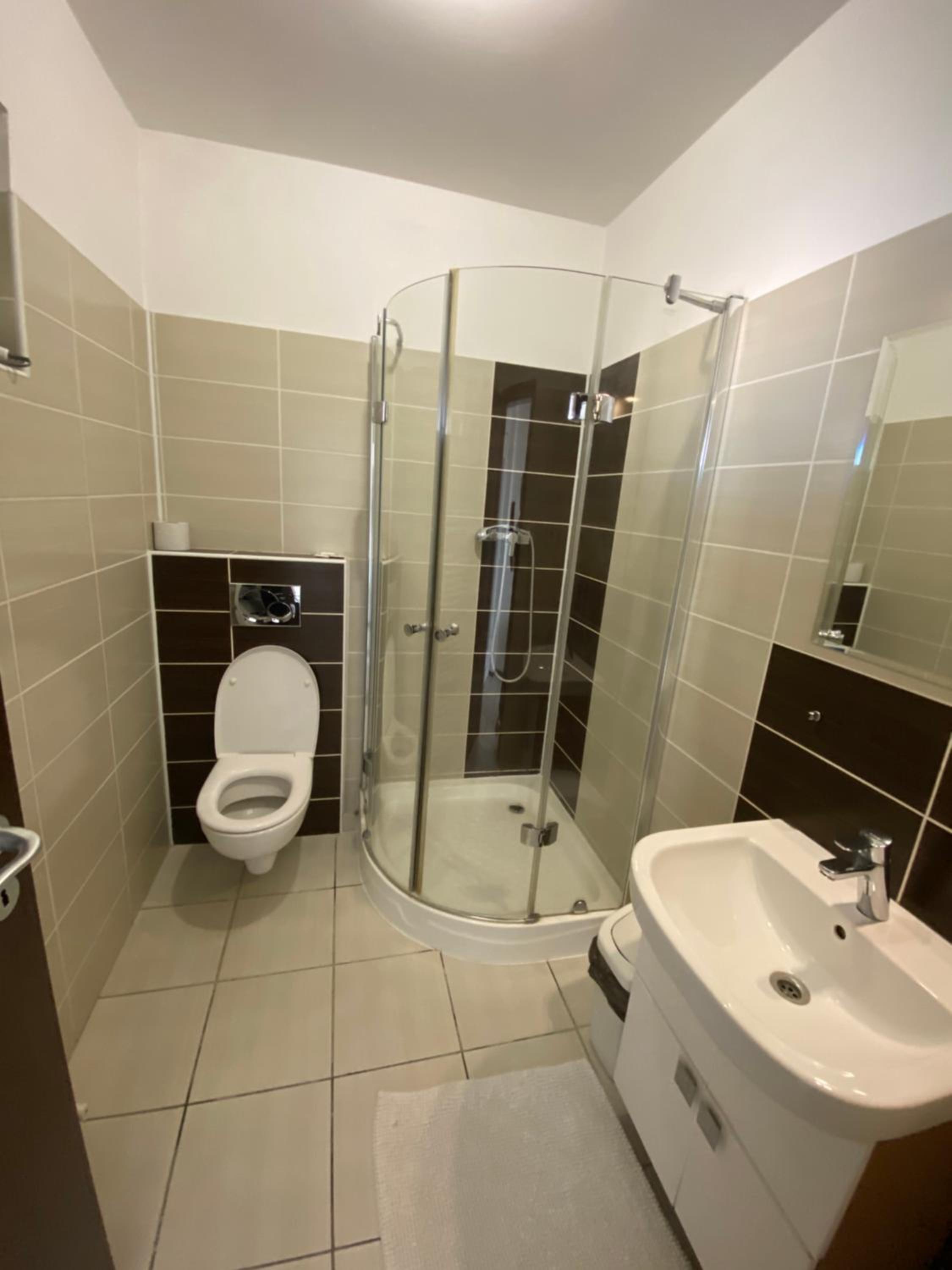 Double Room - Photo 10