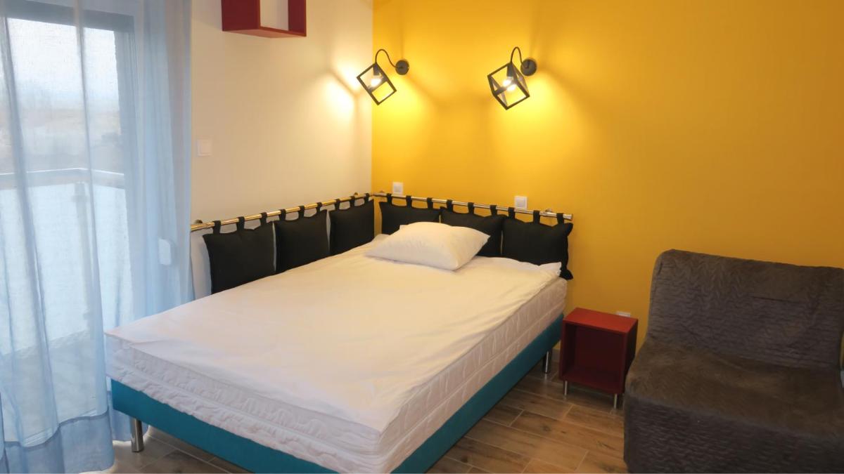 Deluxe Double Room with Extra Bed photo 1