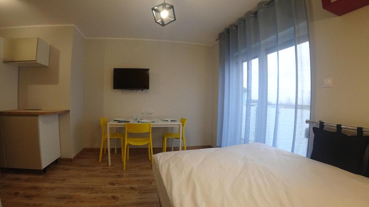 Deluxe Double Room with Extra Bed photo 2