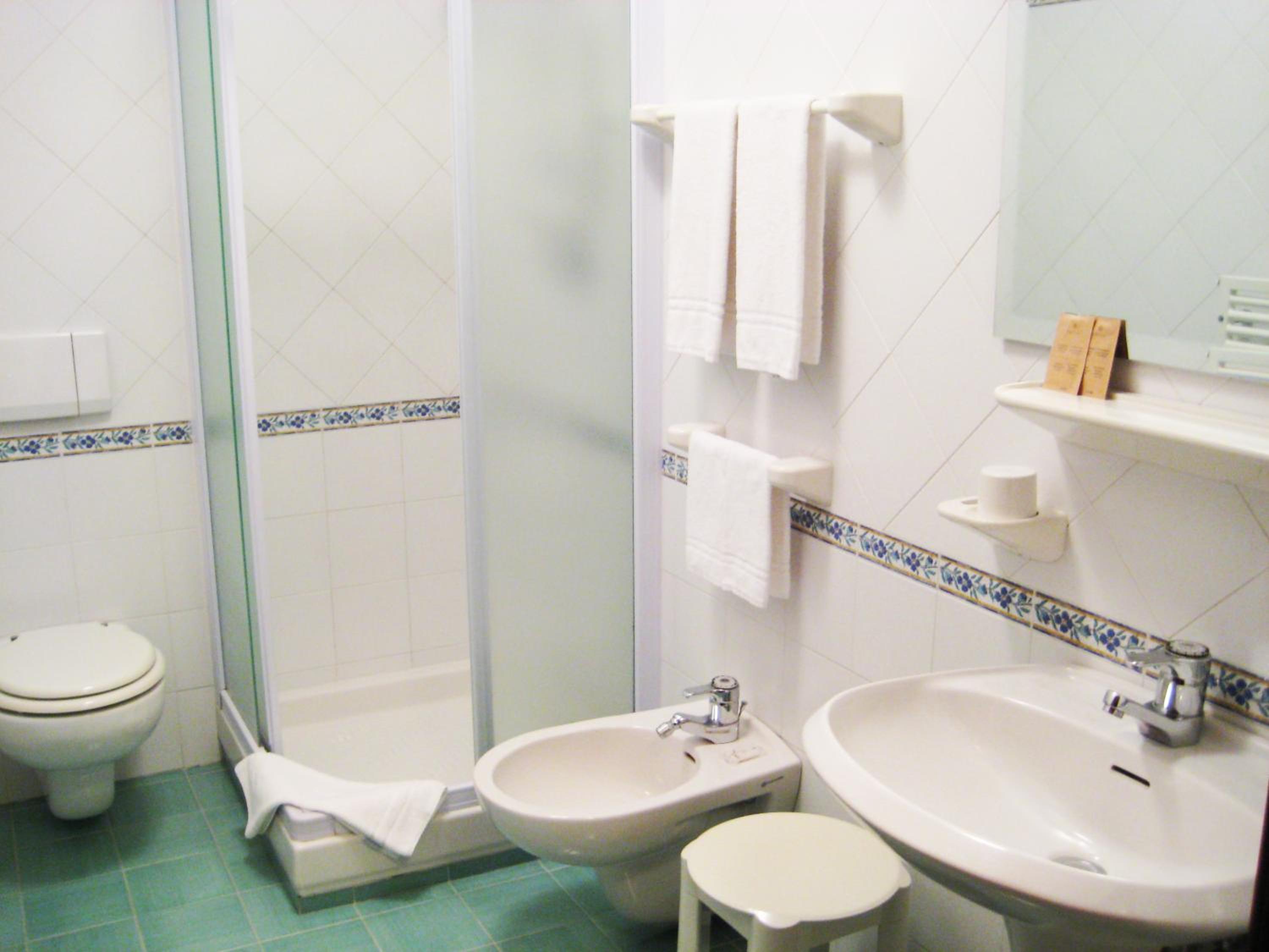 Large Double Room photo 3