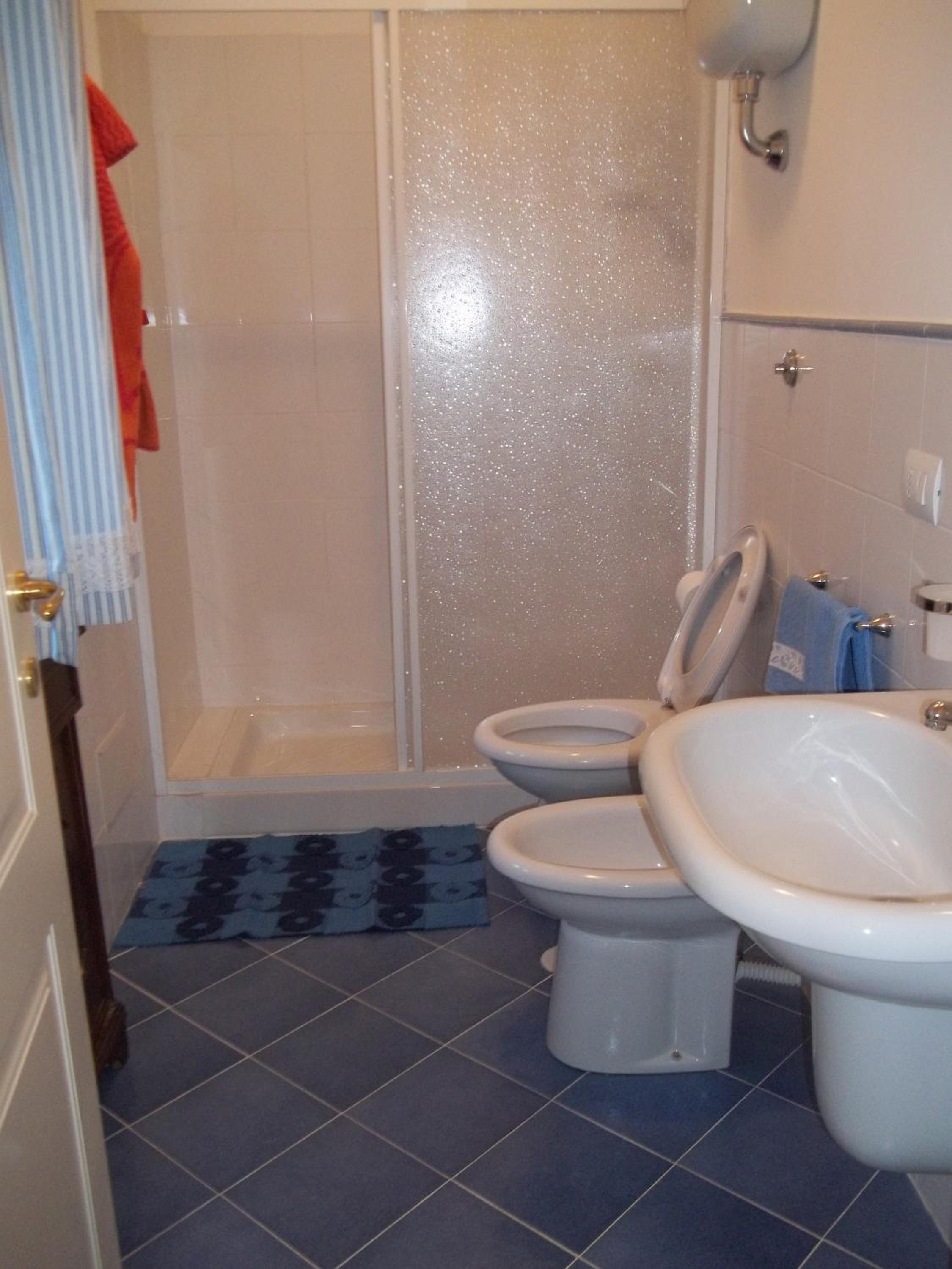 One-Bedroom Apartment with Balcony photo 2