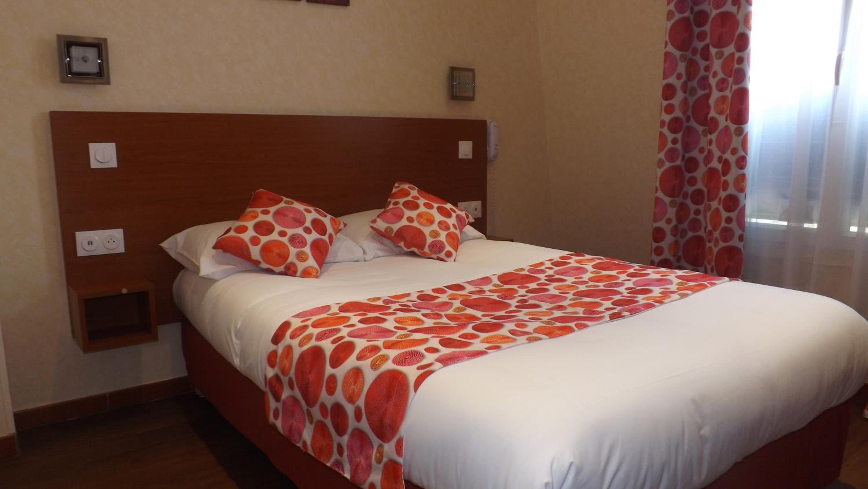 Standard Double Room photo 2