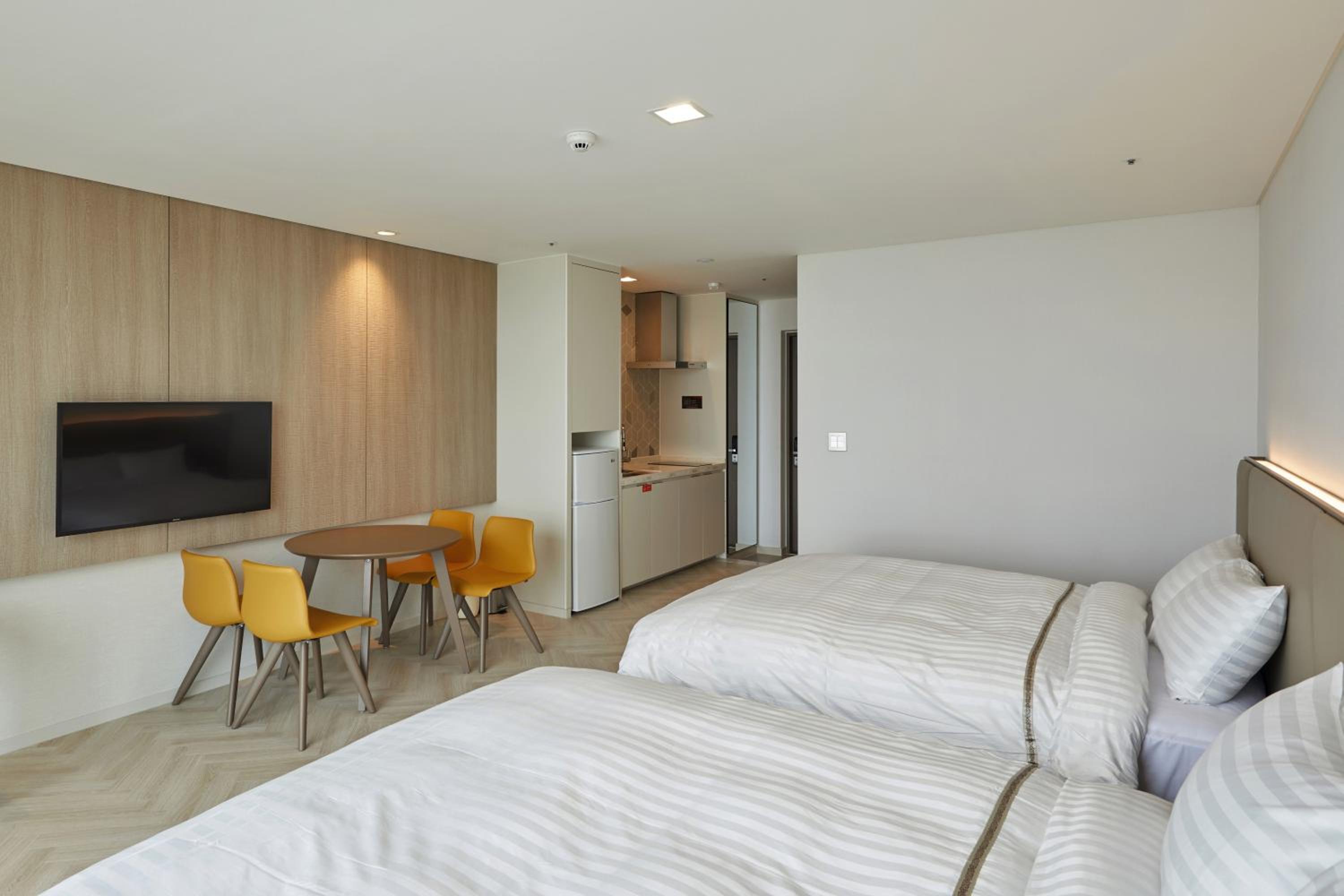 Resort Family (With Kitchenette) - Photo 1