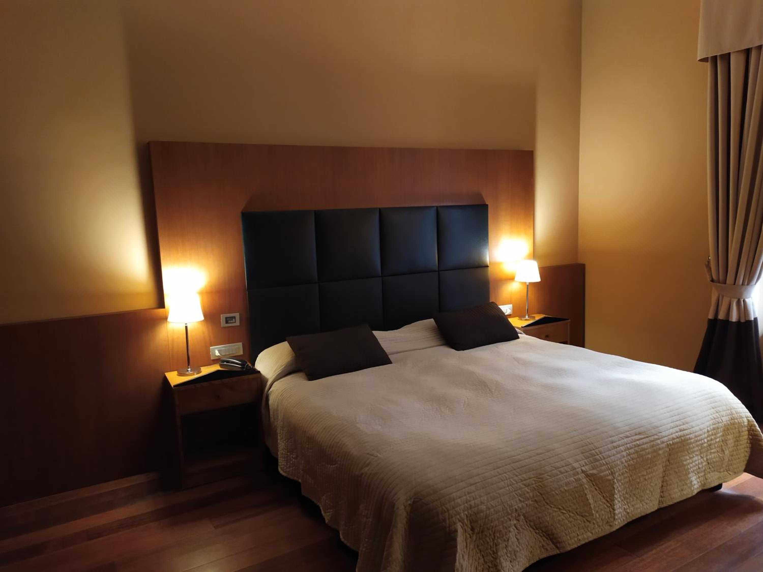 Suite - Photo 2