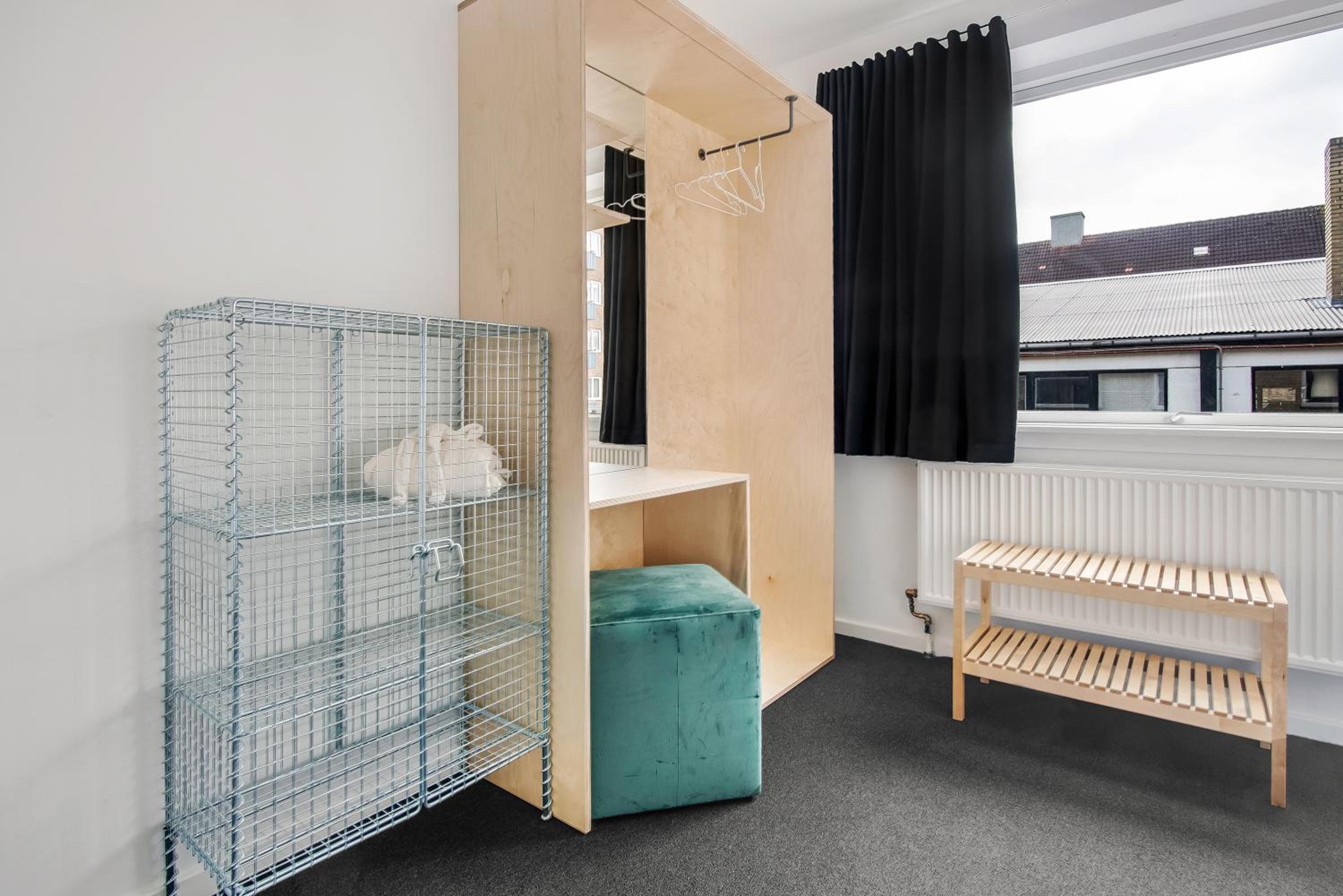 Single Room With Shared Bathroom photo 3