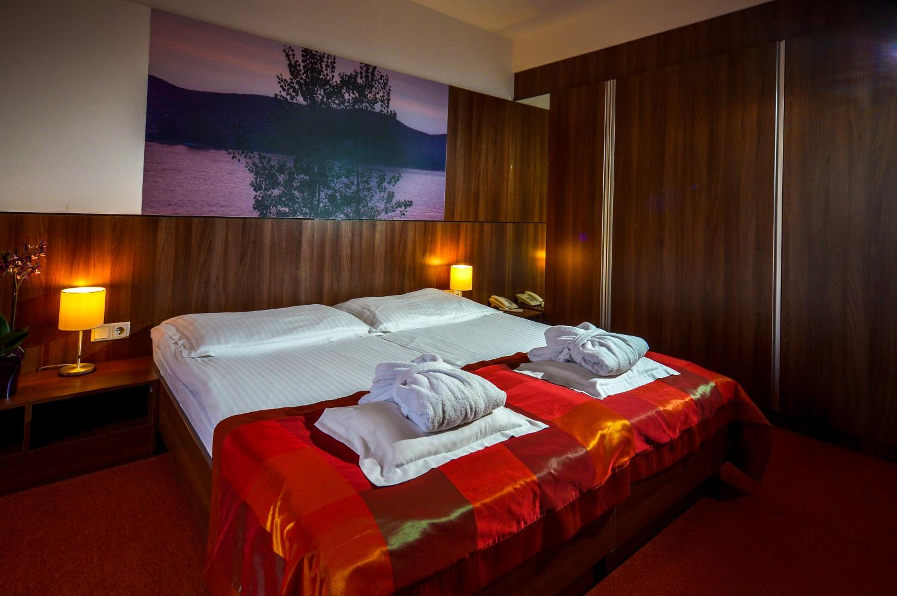 Two-Bedroom Suite