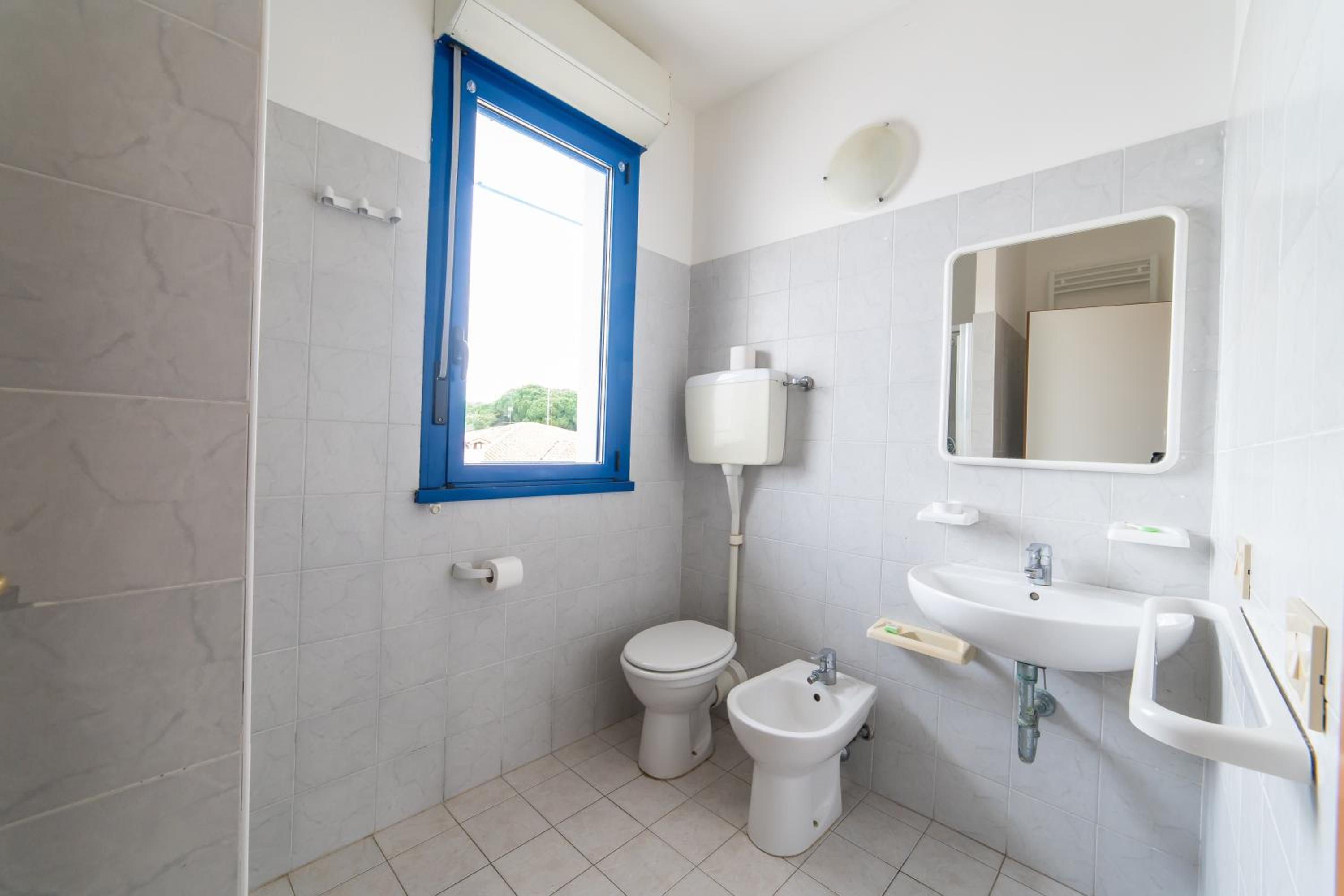 Two-Bedroom Apartment (2 People) photo 3