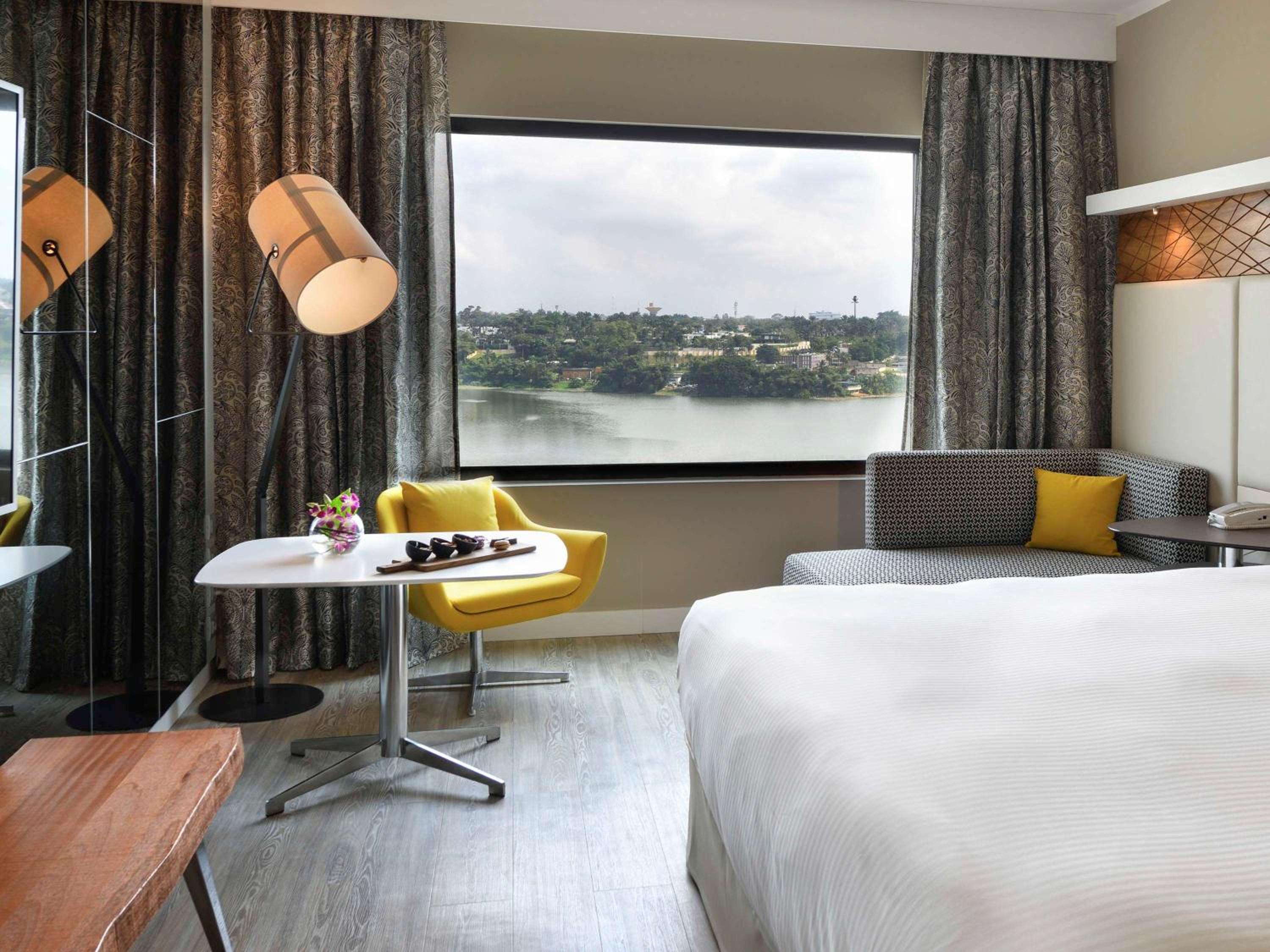 Premium Superior King Room with Lagoon View - Photo 1