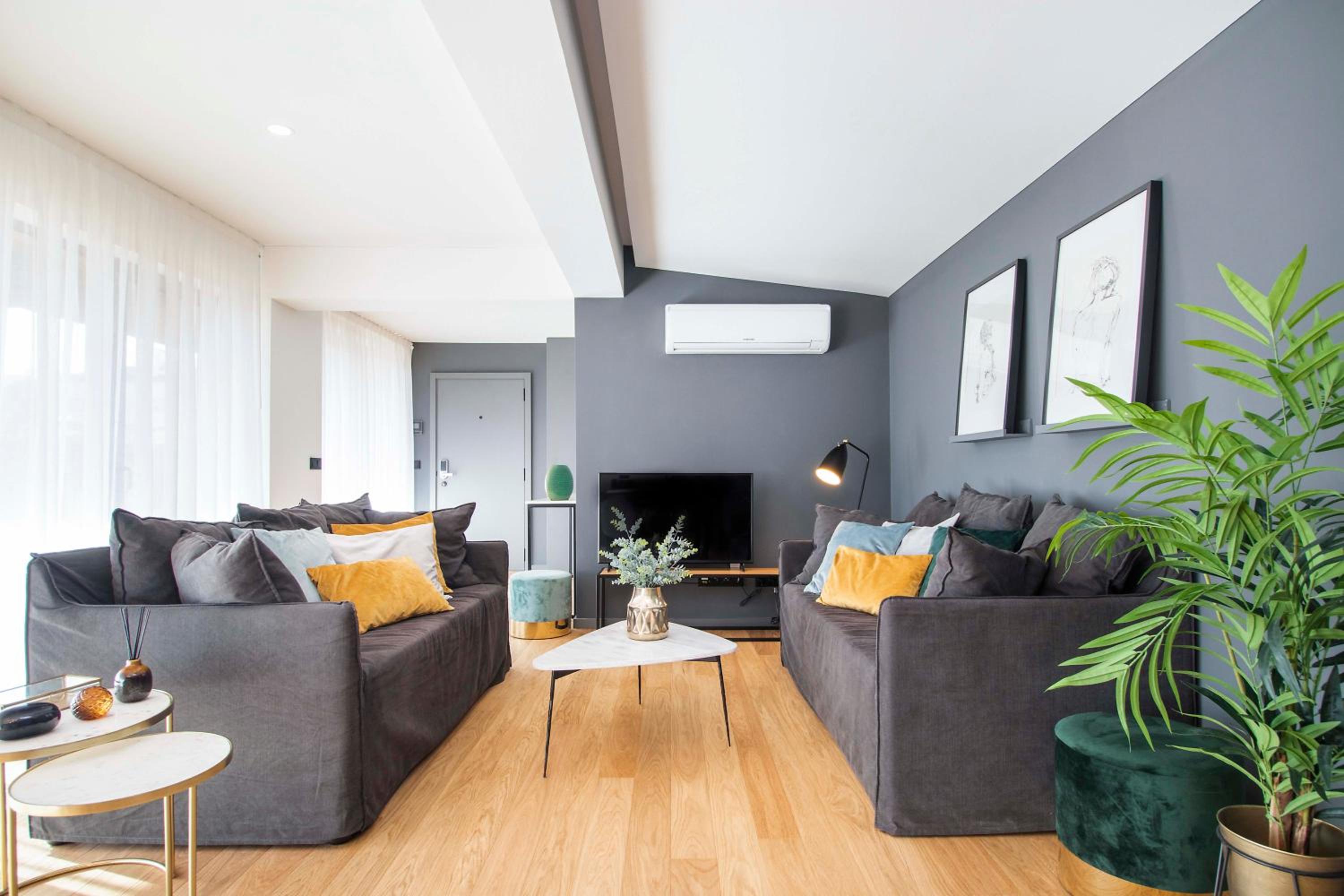 Apartment with Terrace and City View photo 1
