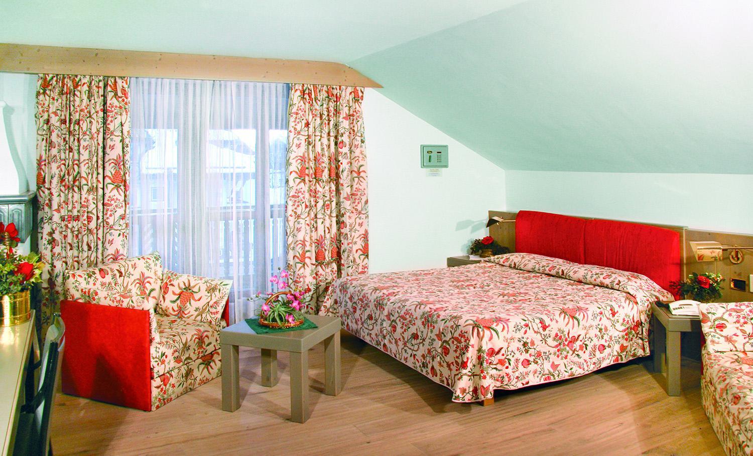 Triple Room with Balcony - Photo 2