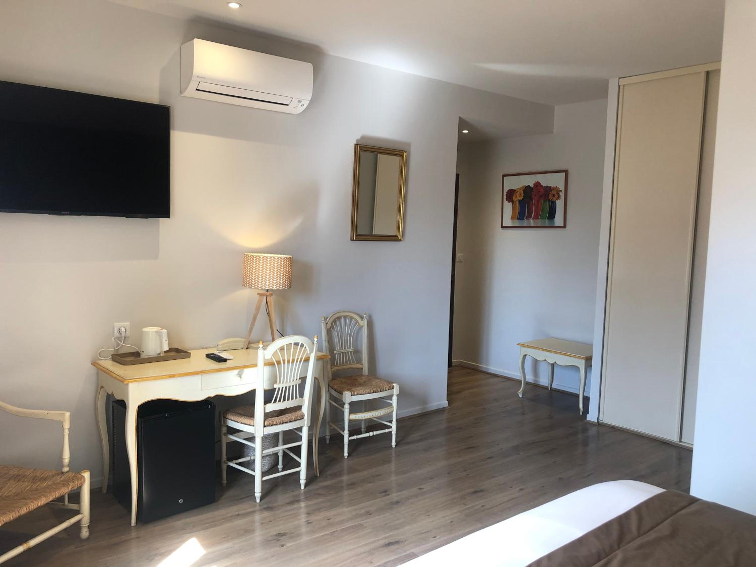 Superior Double Room - Photo 25