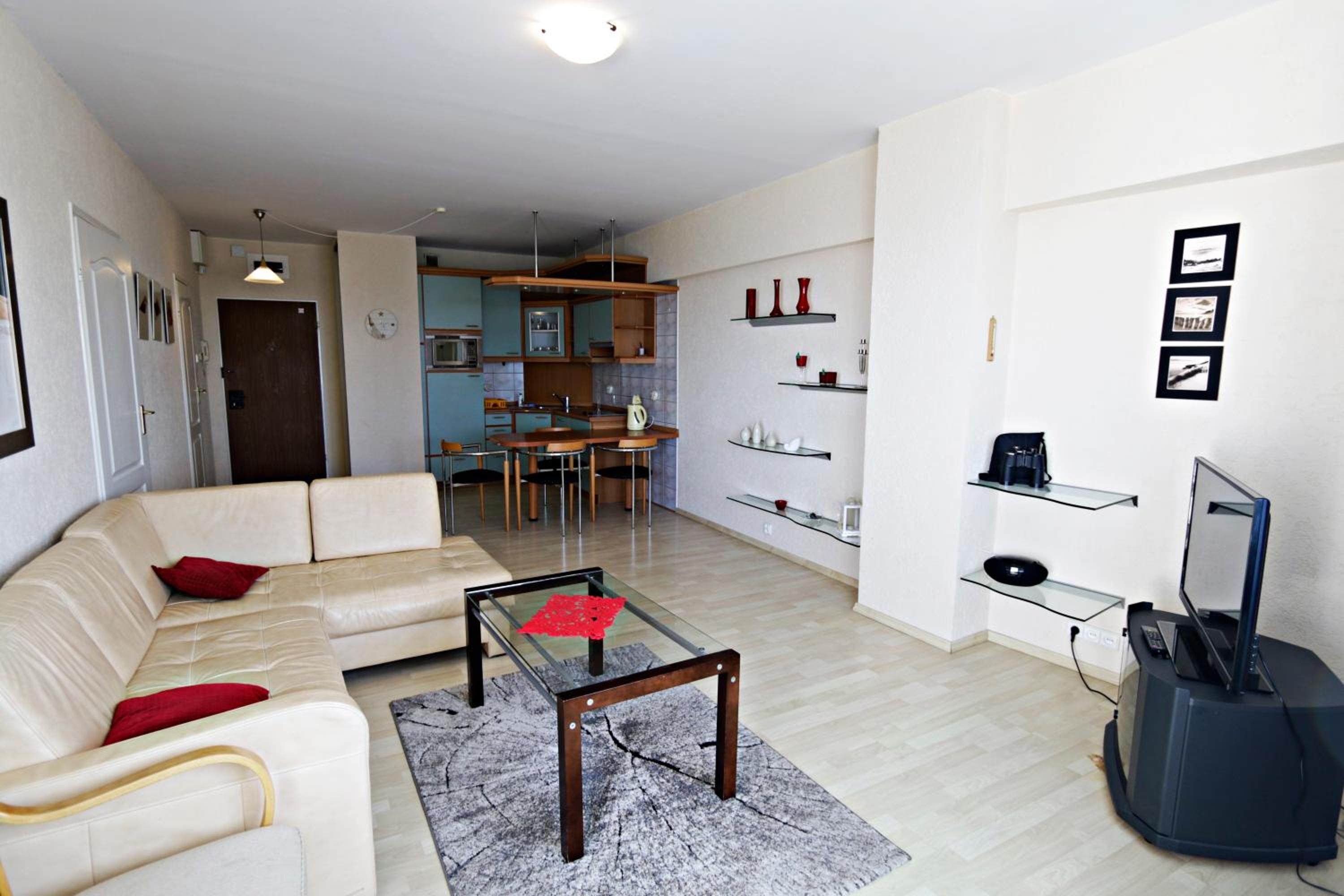 One-Bedroom Apartment with Side Sea View photo 1
