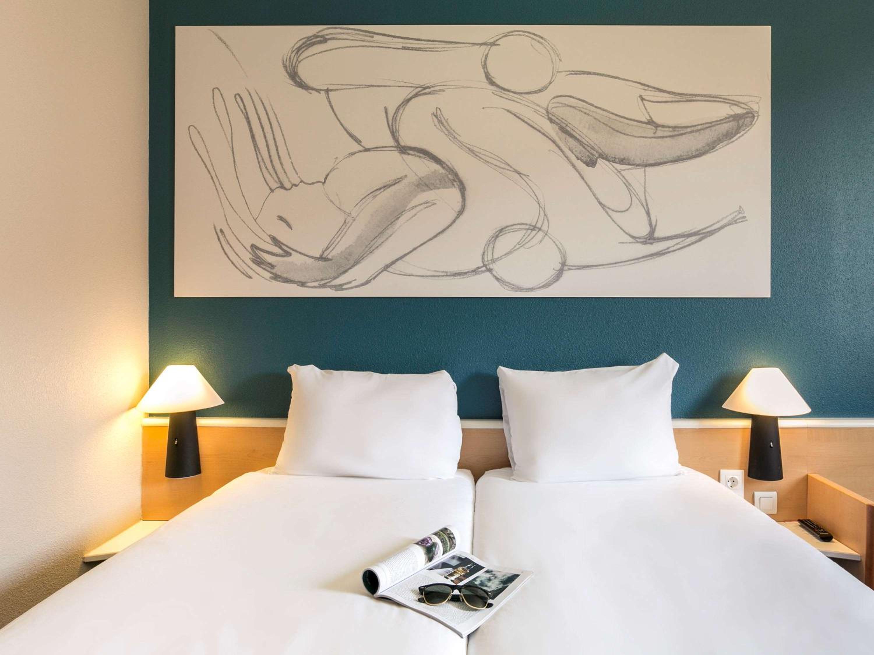 Twin Room - Photo 1