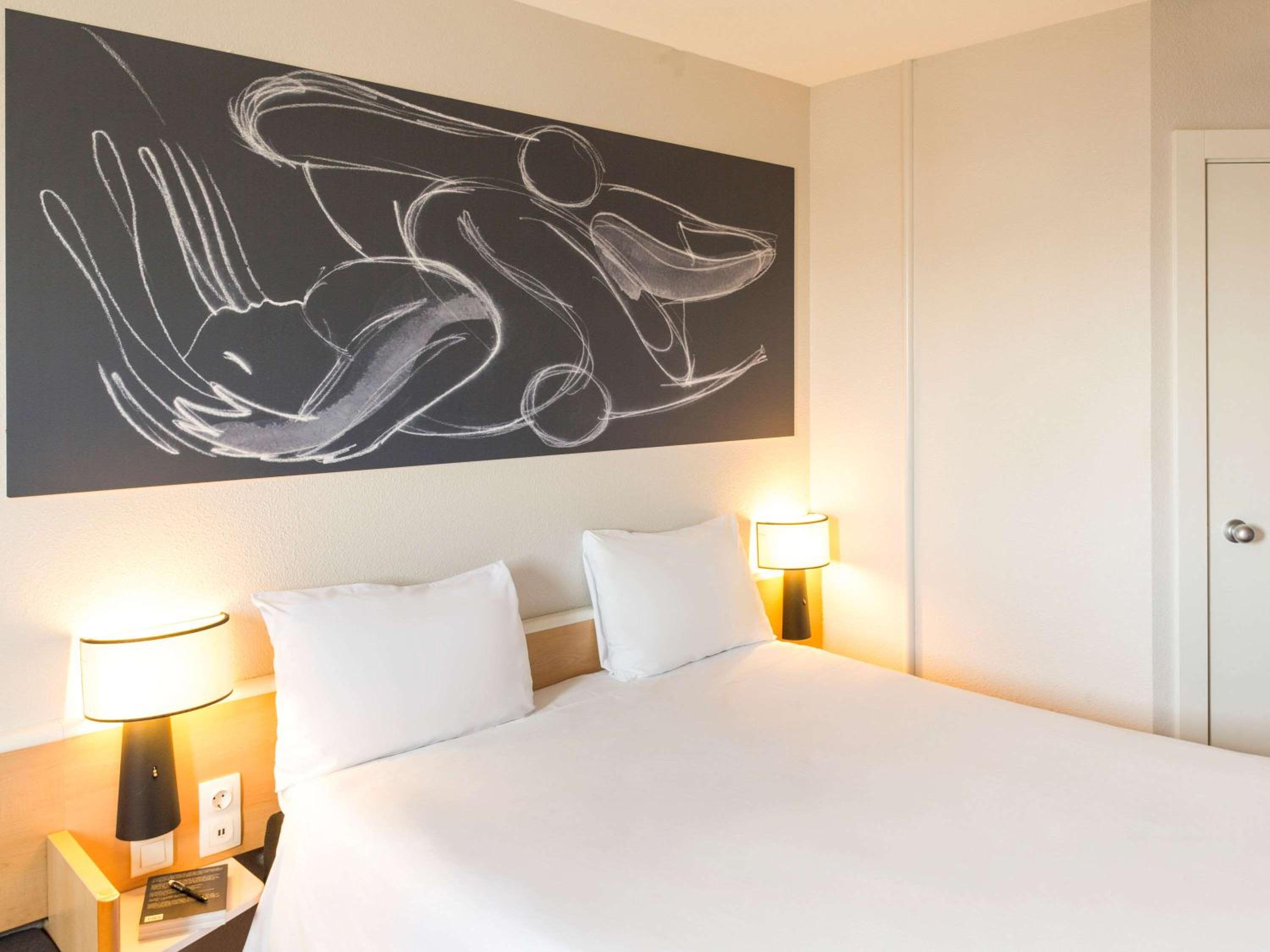 Double Room - Photo 7