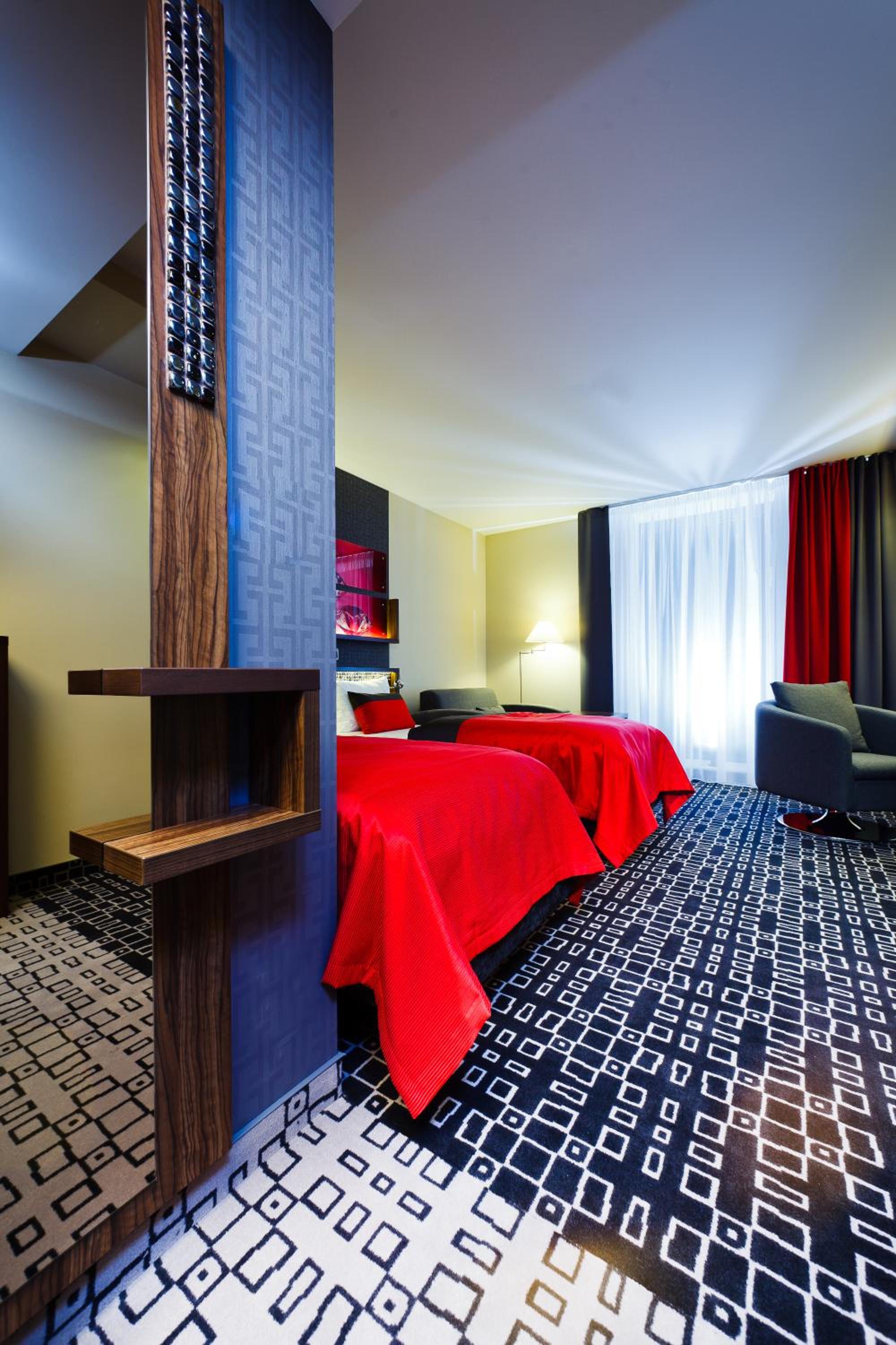 Standard Double or Twin Room - Photo 3