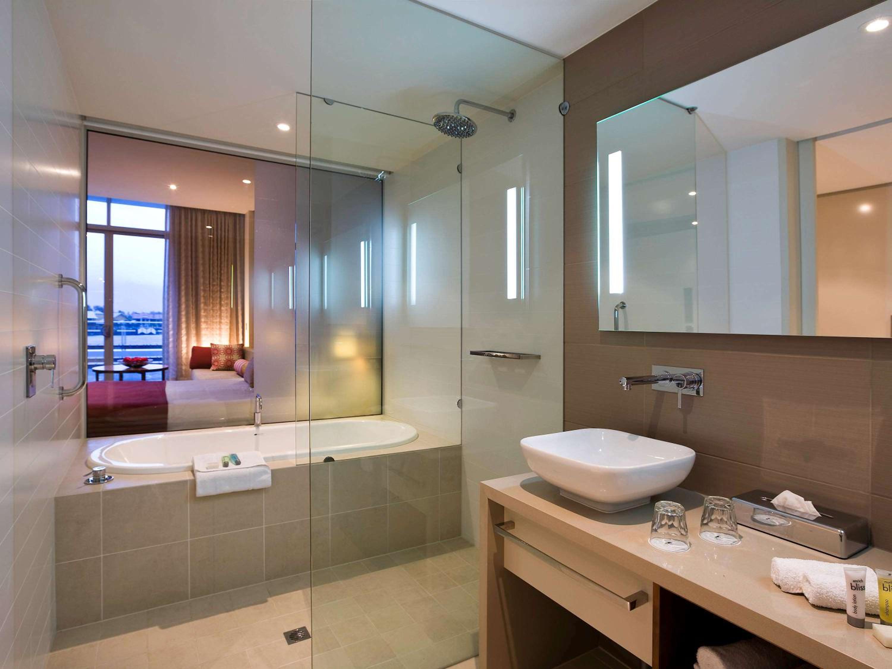Bath Bliss - Photo 3