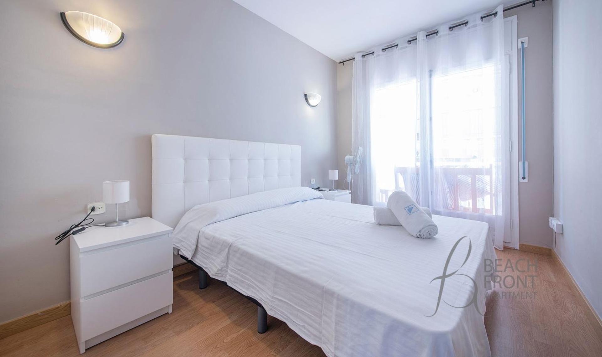 Apartamento con Balcón