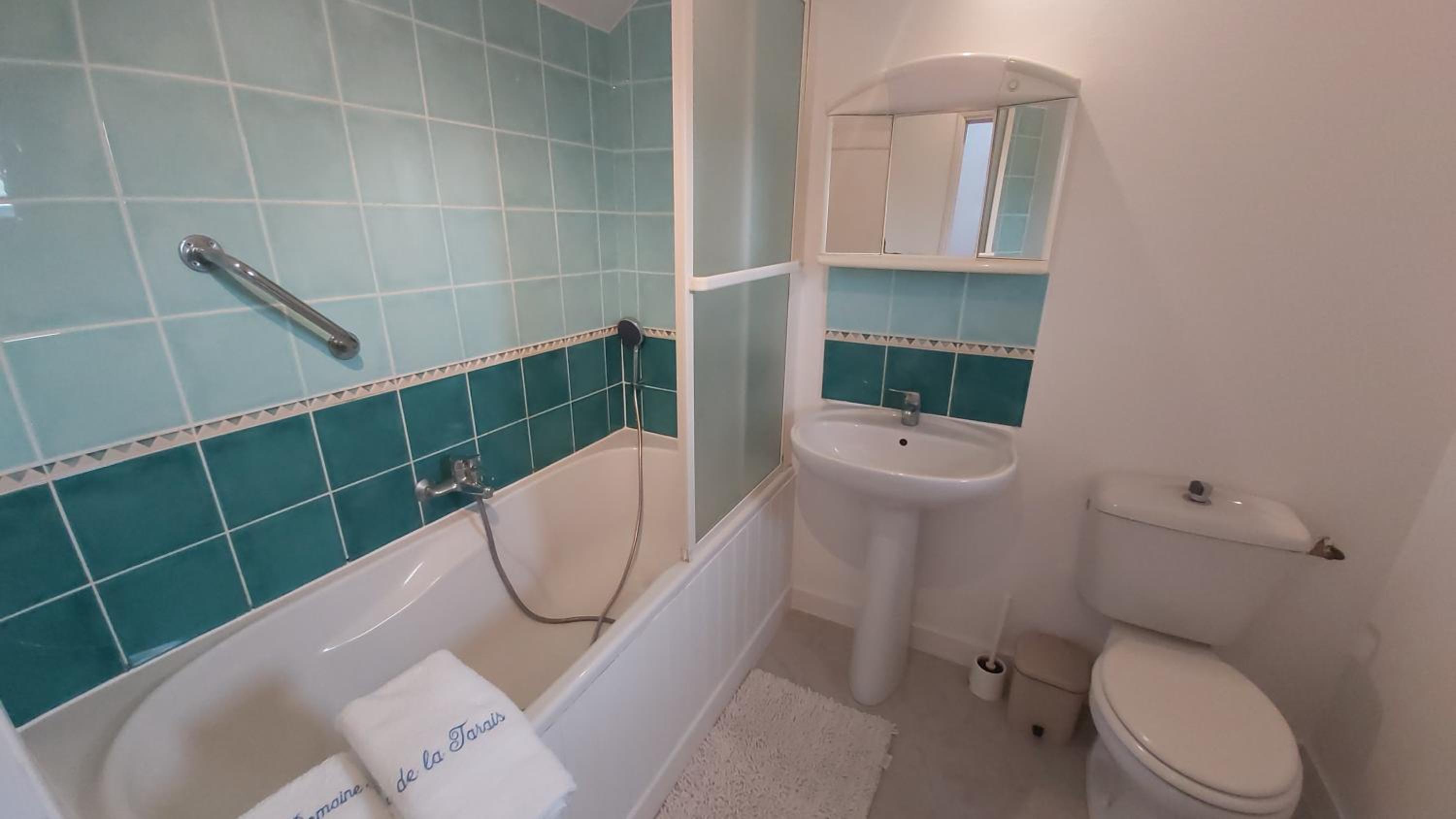 One-Bedroom Cottage - Photo 8