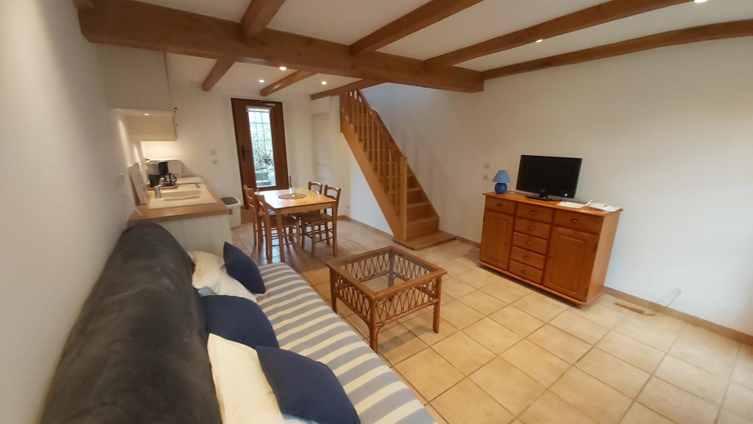 One-Bedroom Cottage - Photo 10