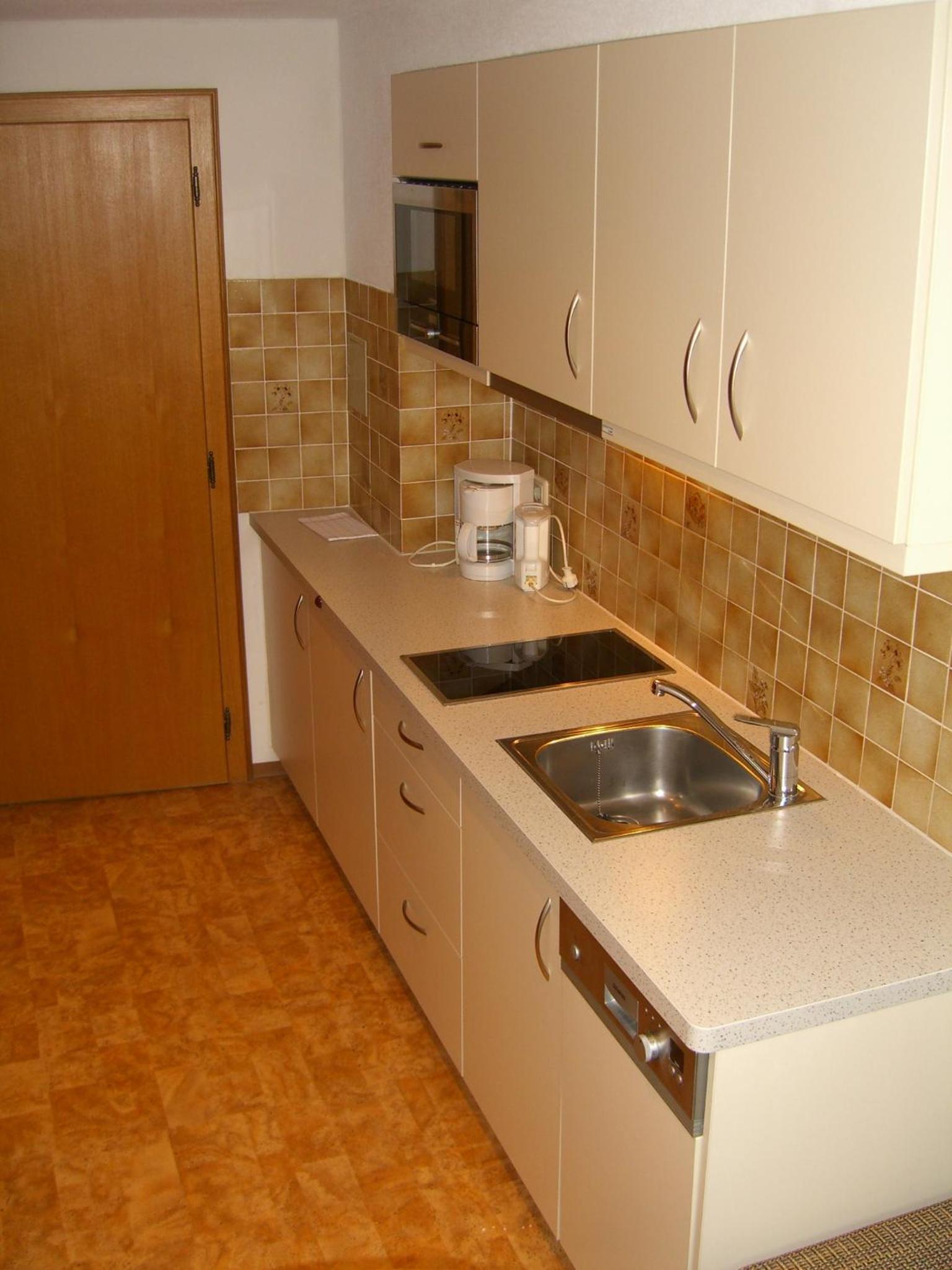 Two-Bedroom Apartment with Balcony photo 3