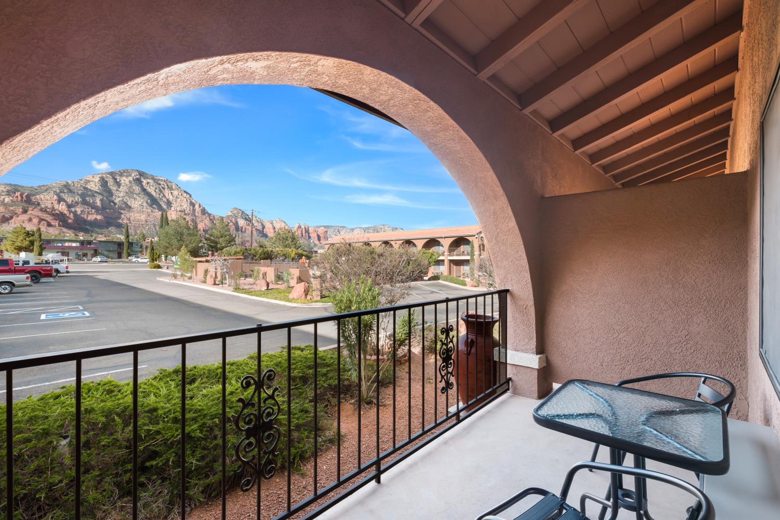 King Room with Mountain View - Photo 3