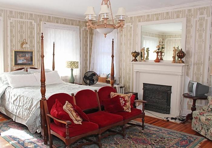 Queen Room photo 3
