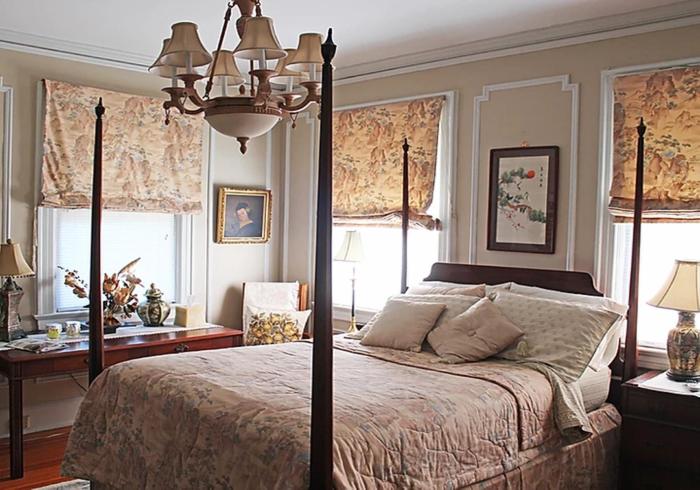 Queen Room photo 2
