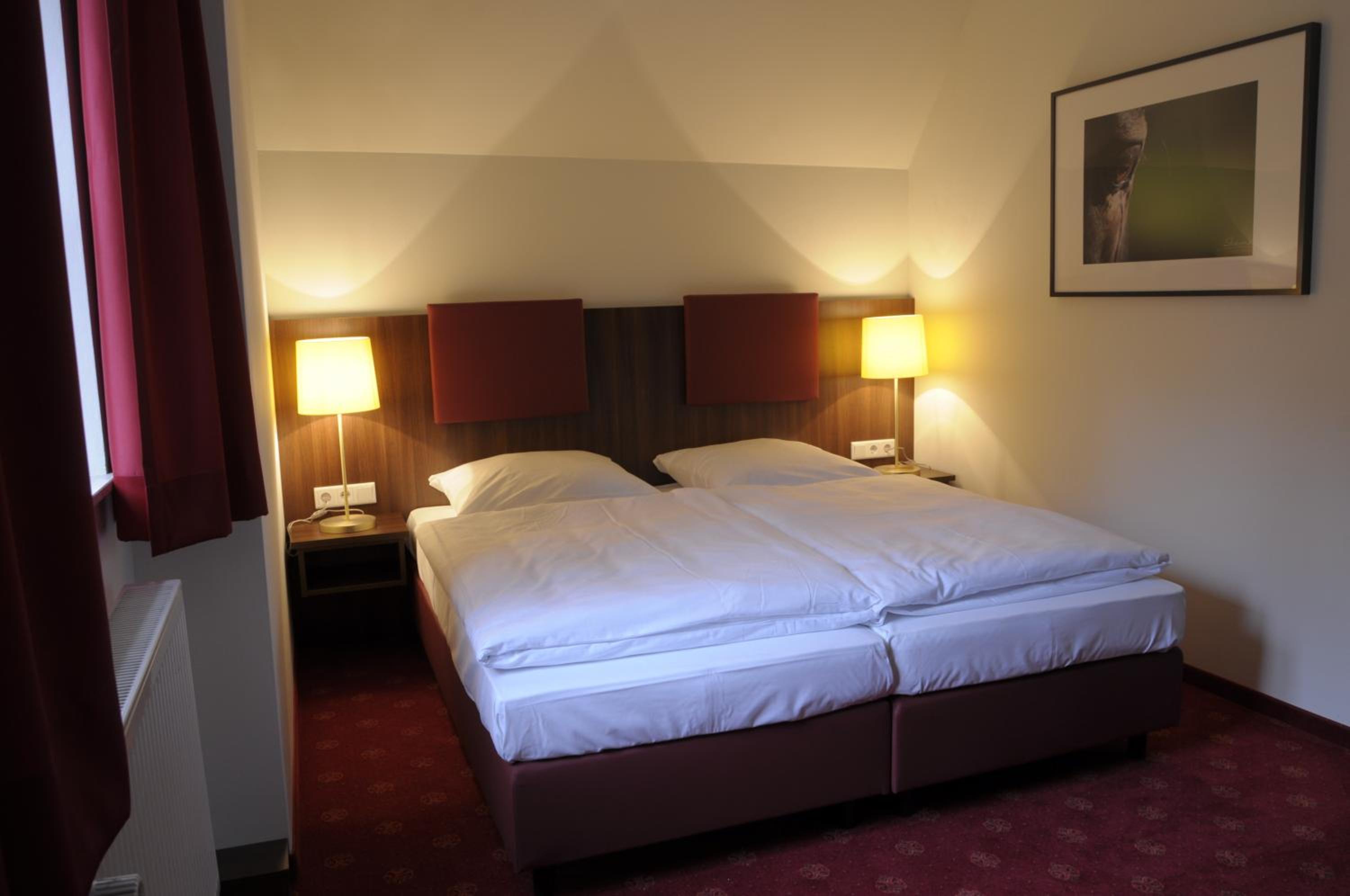 Double Room - Photo 13
