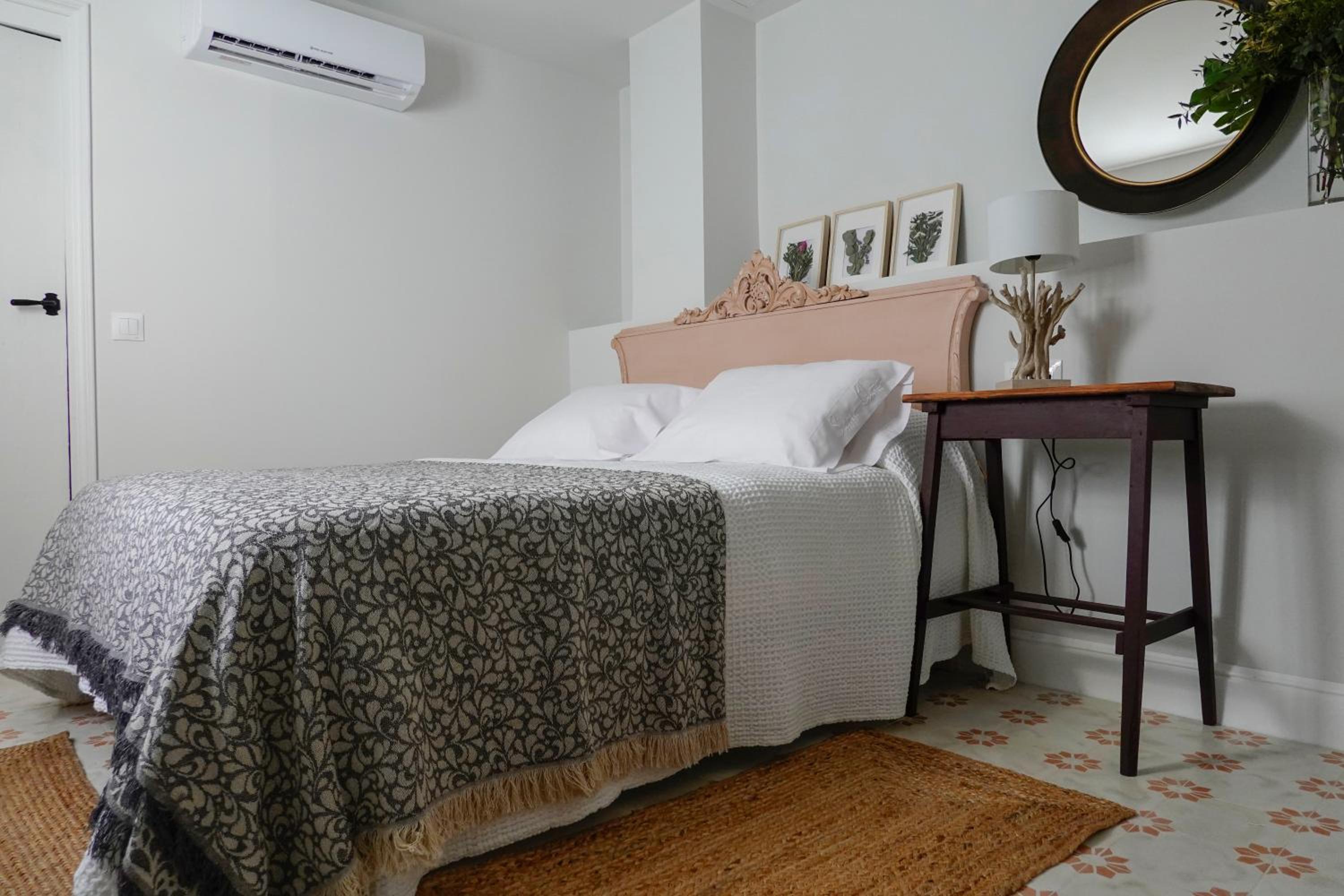 Duplex Suite - Photo 1