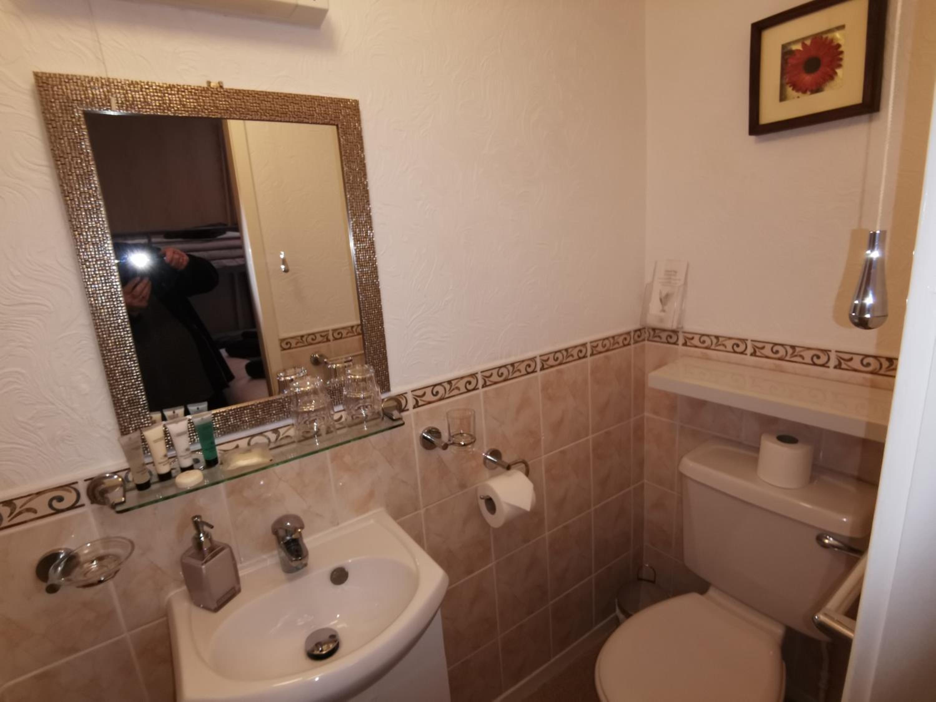 Double Room - Photo 4