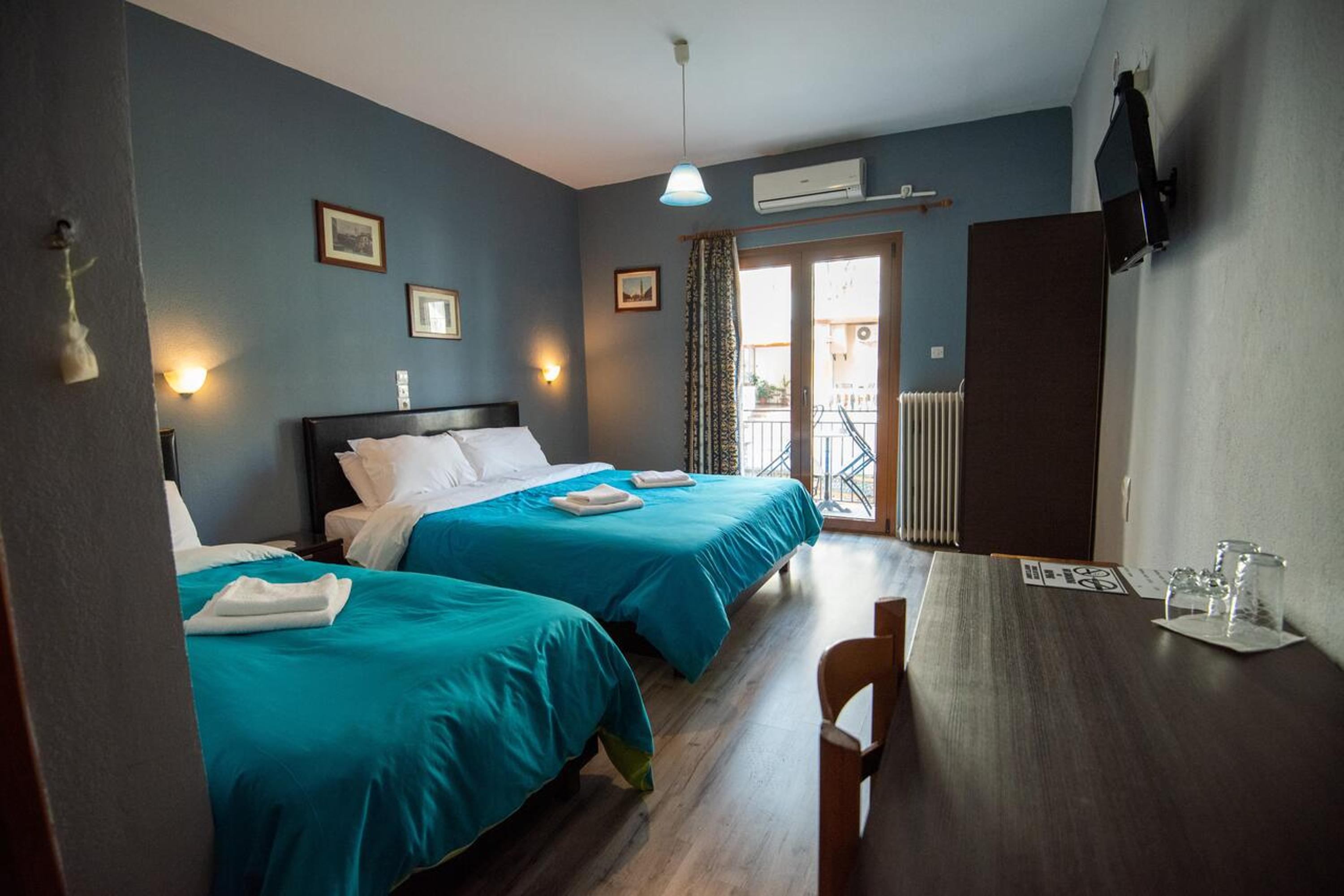 Deluxe Triple Room photo 1