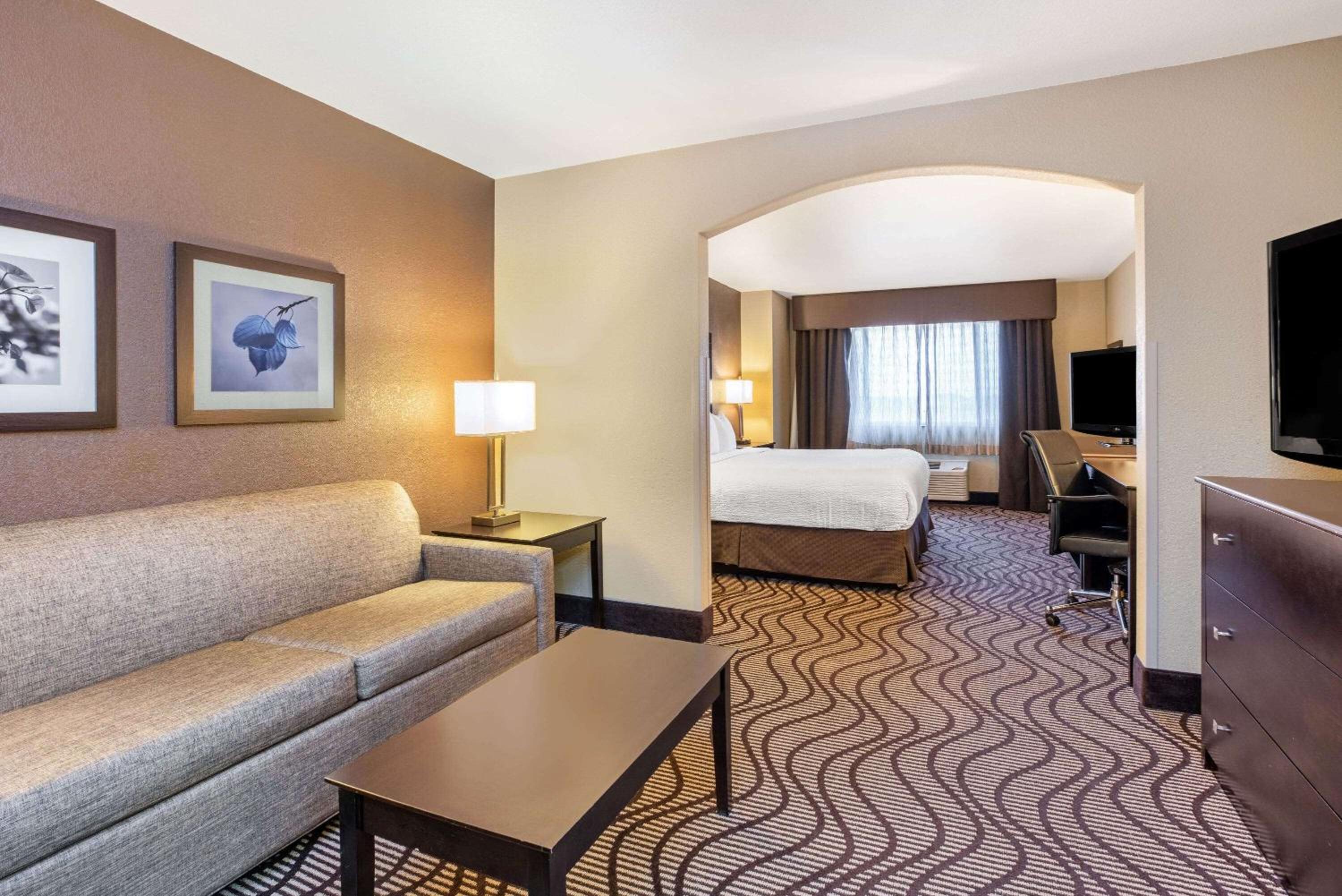 Executive King Room - Photo 3